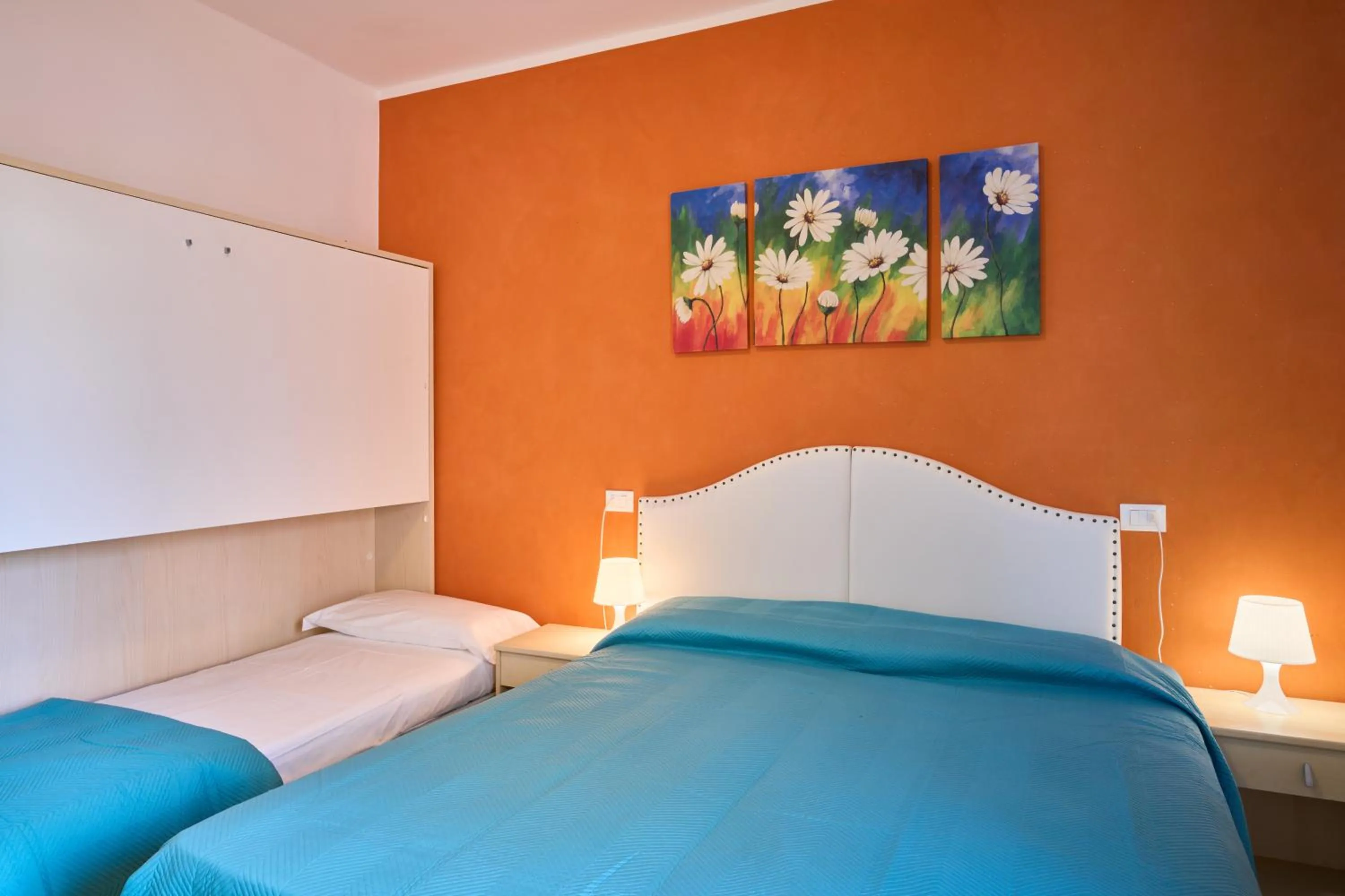 Photo of the whole room, Bed in Hotel Villa Del Mar