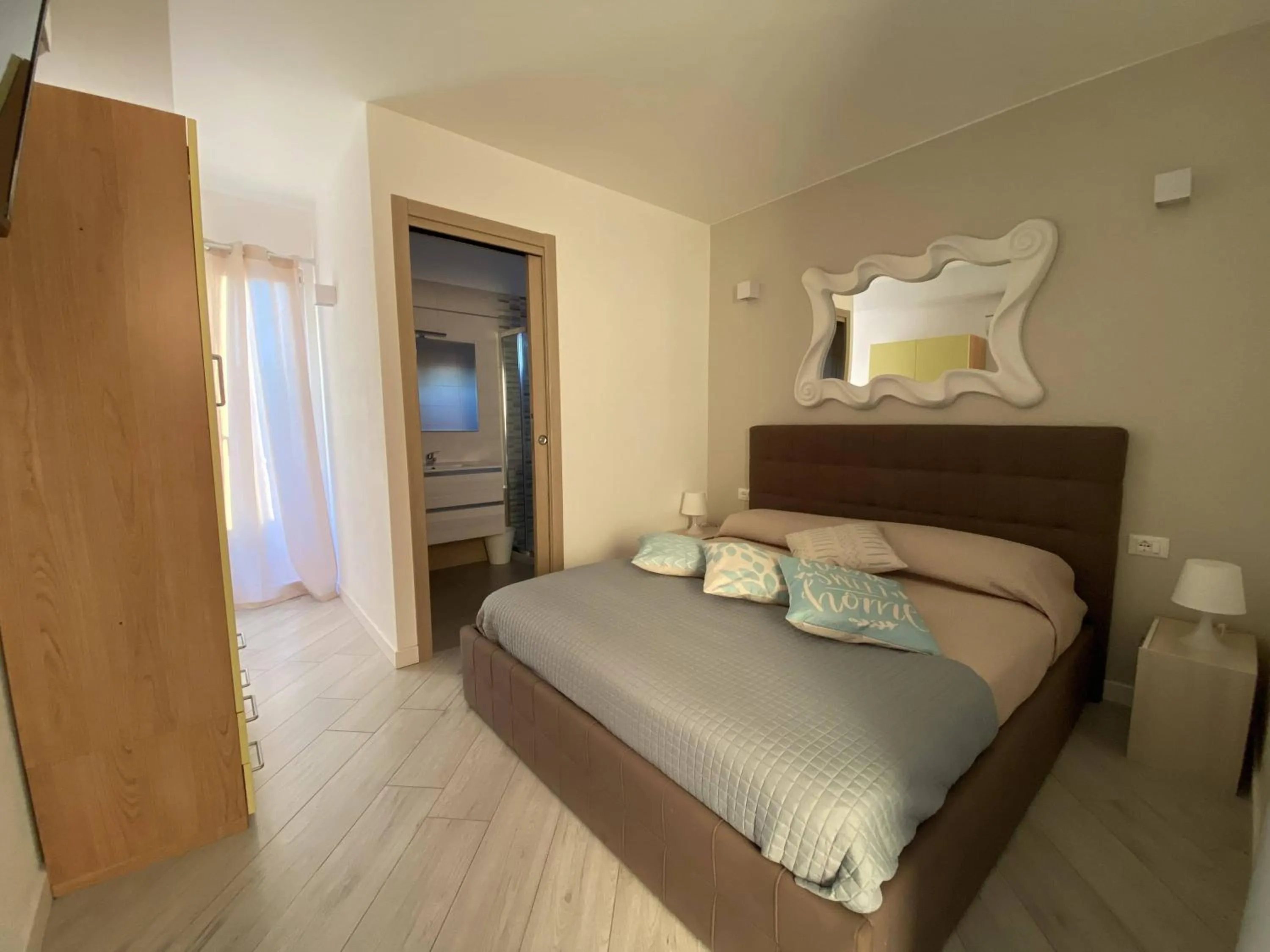 Photo of the whole room, Bed in Hotel Villa Del Mar