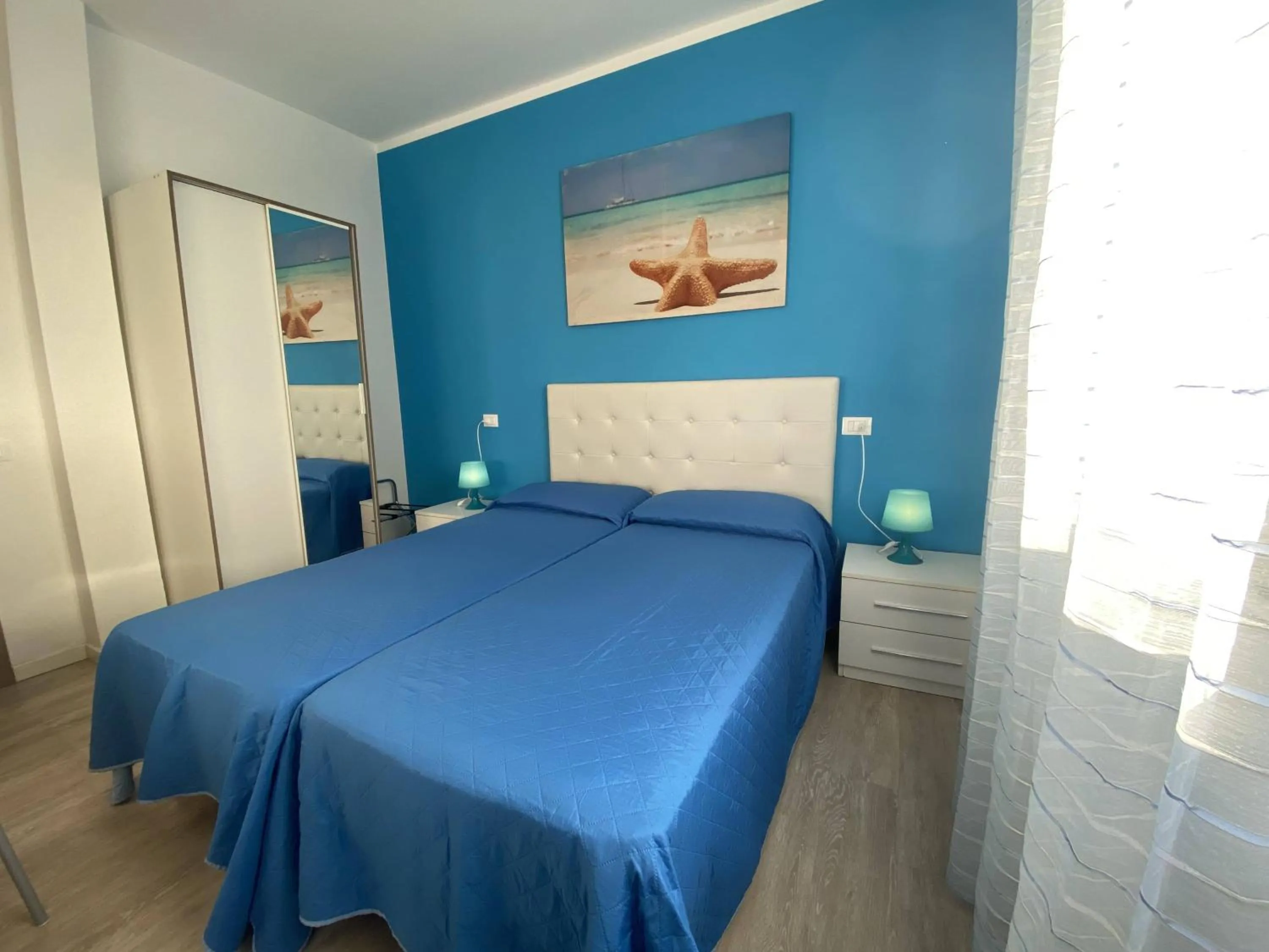 Photo of the whole room, Bed in Hotel Villa Del Mar