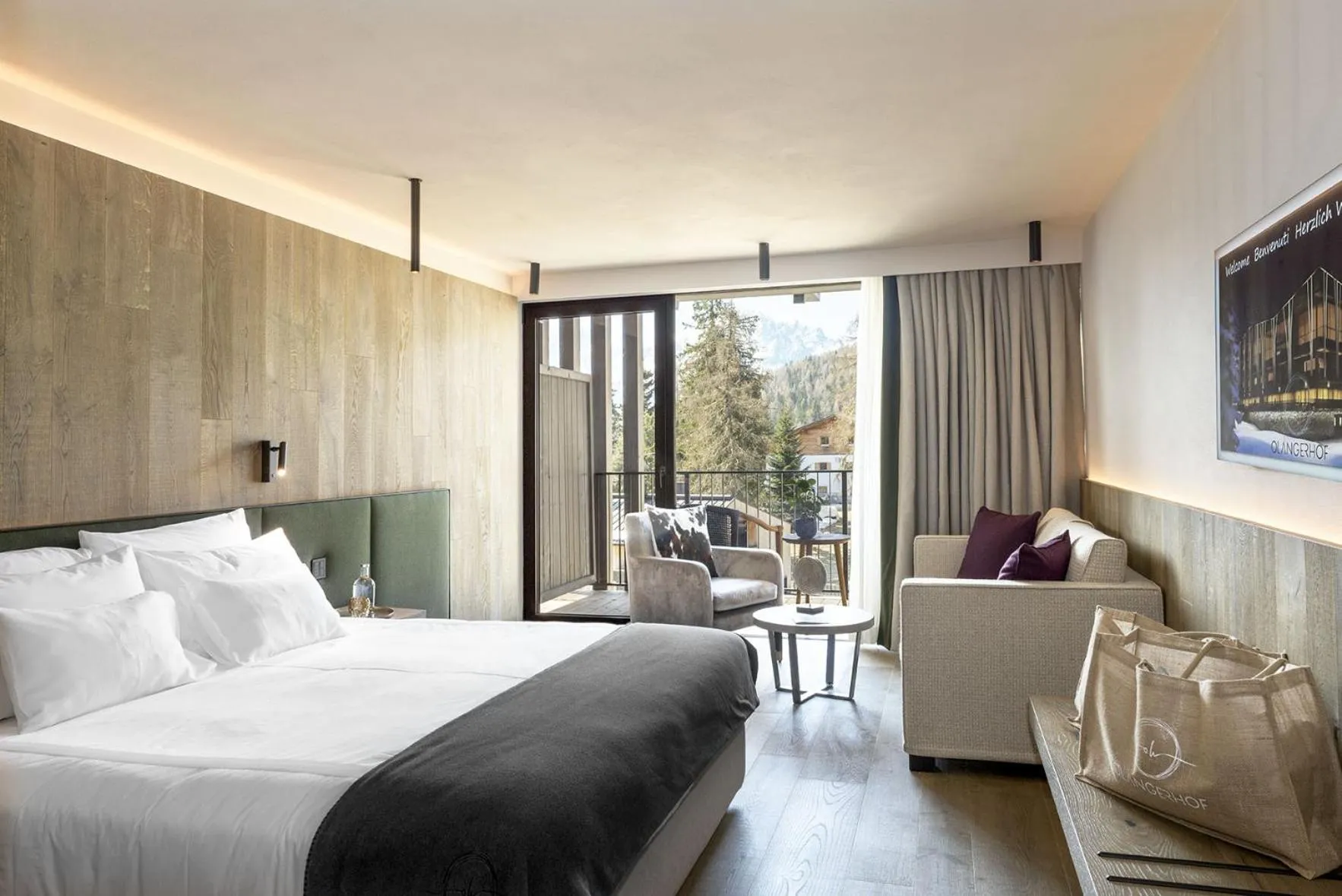 View (from property/room), Bed in Hotel Olangerhof