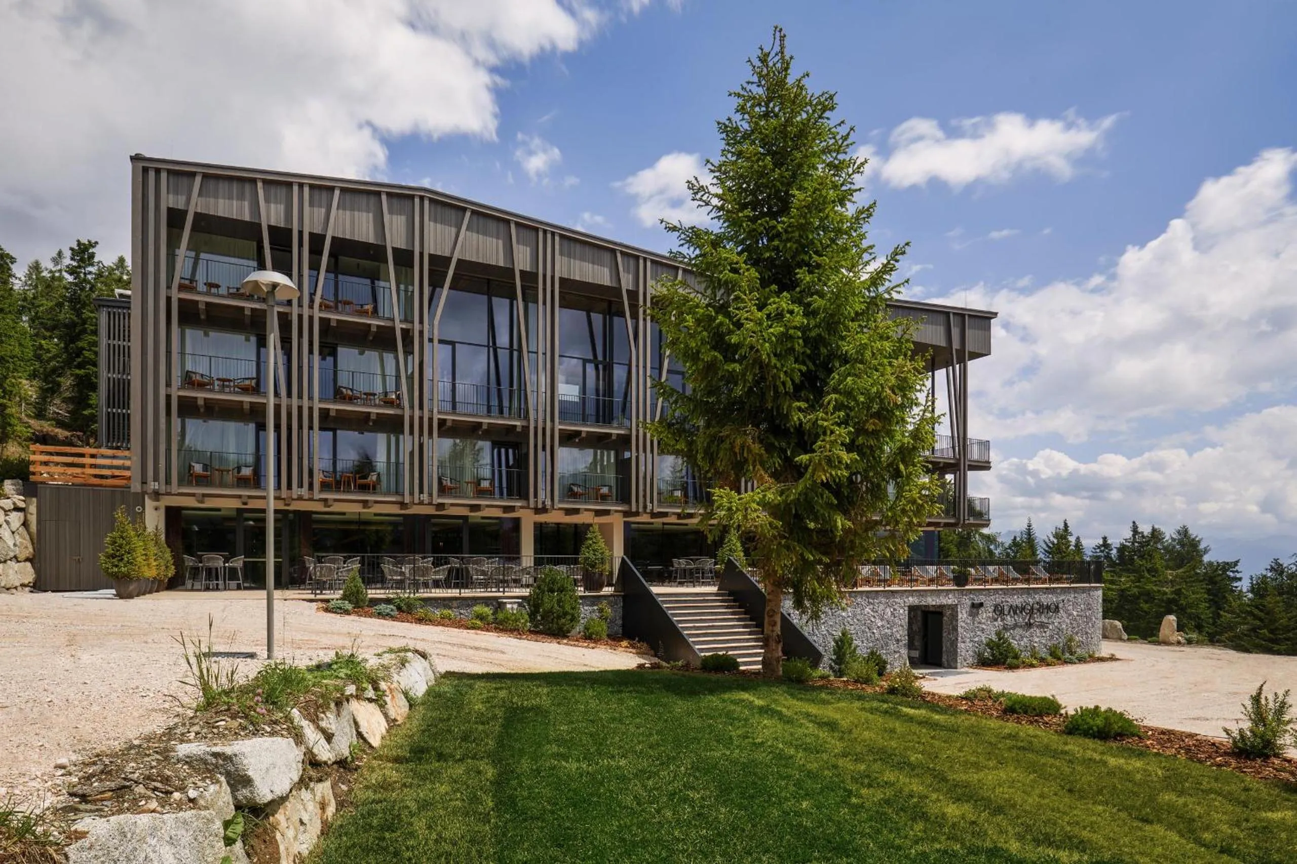 Property building in Hotel Olangerhof