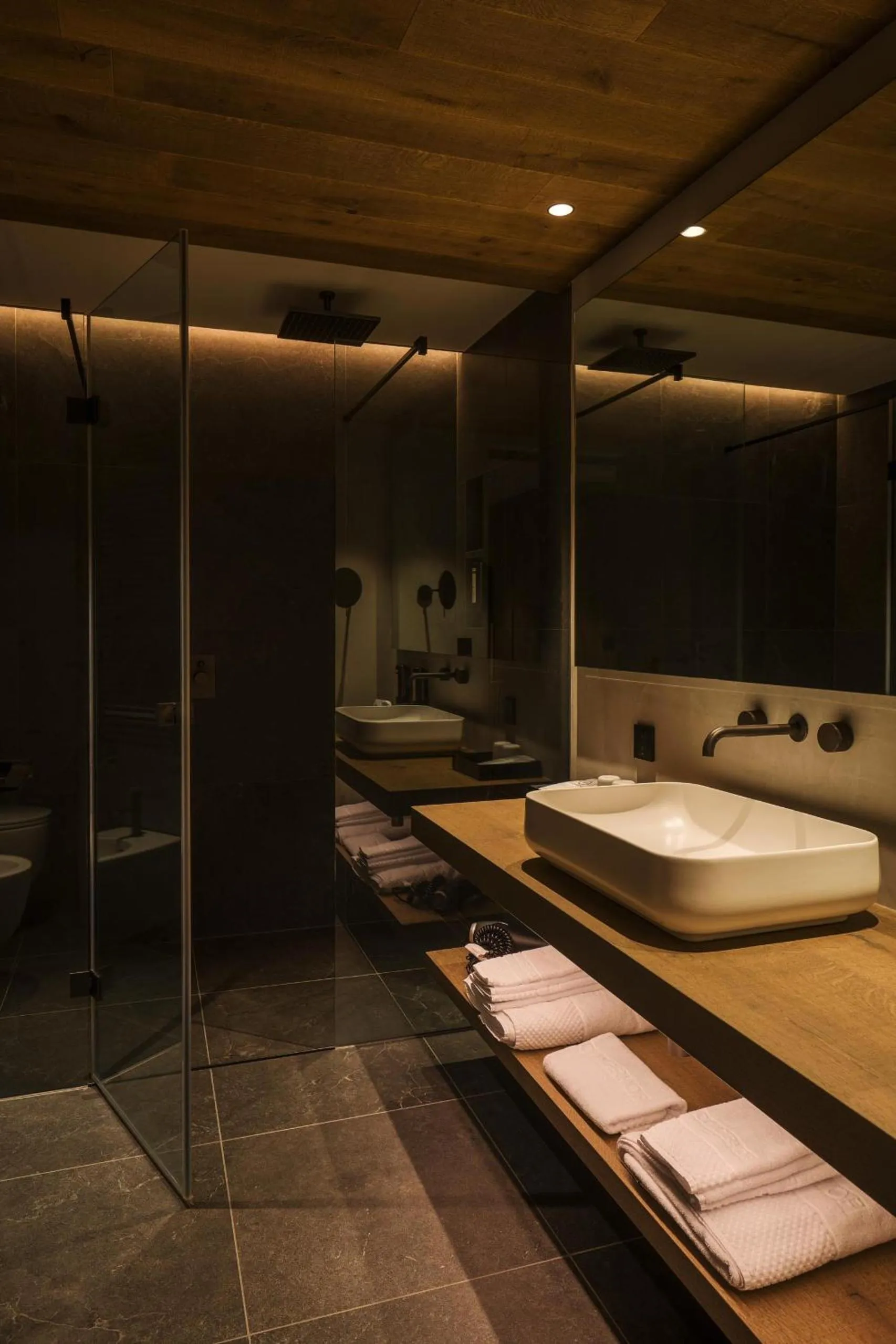 Bathroom in Hotel Olangerhof