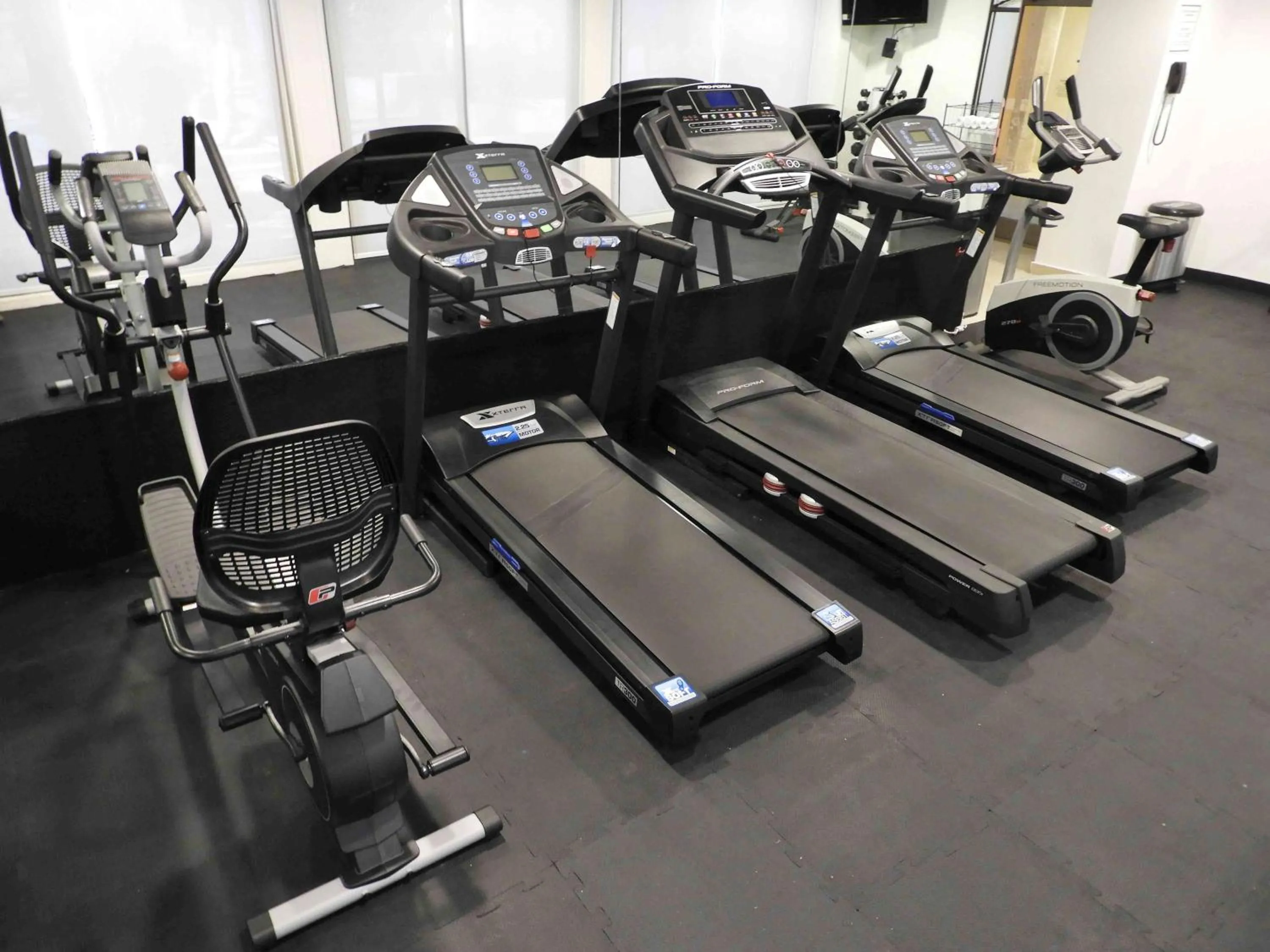 Fitness centre/facilities in Holiday Inn Reynosa Zona Dorada by IHG