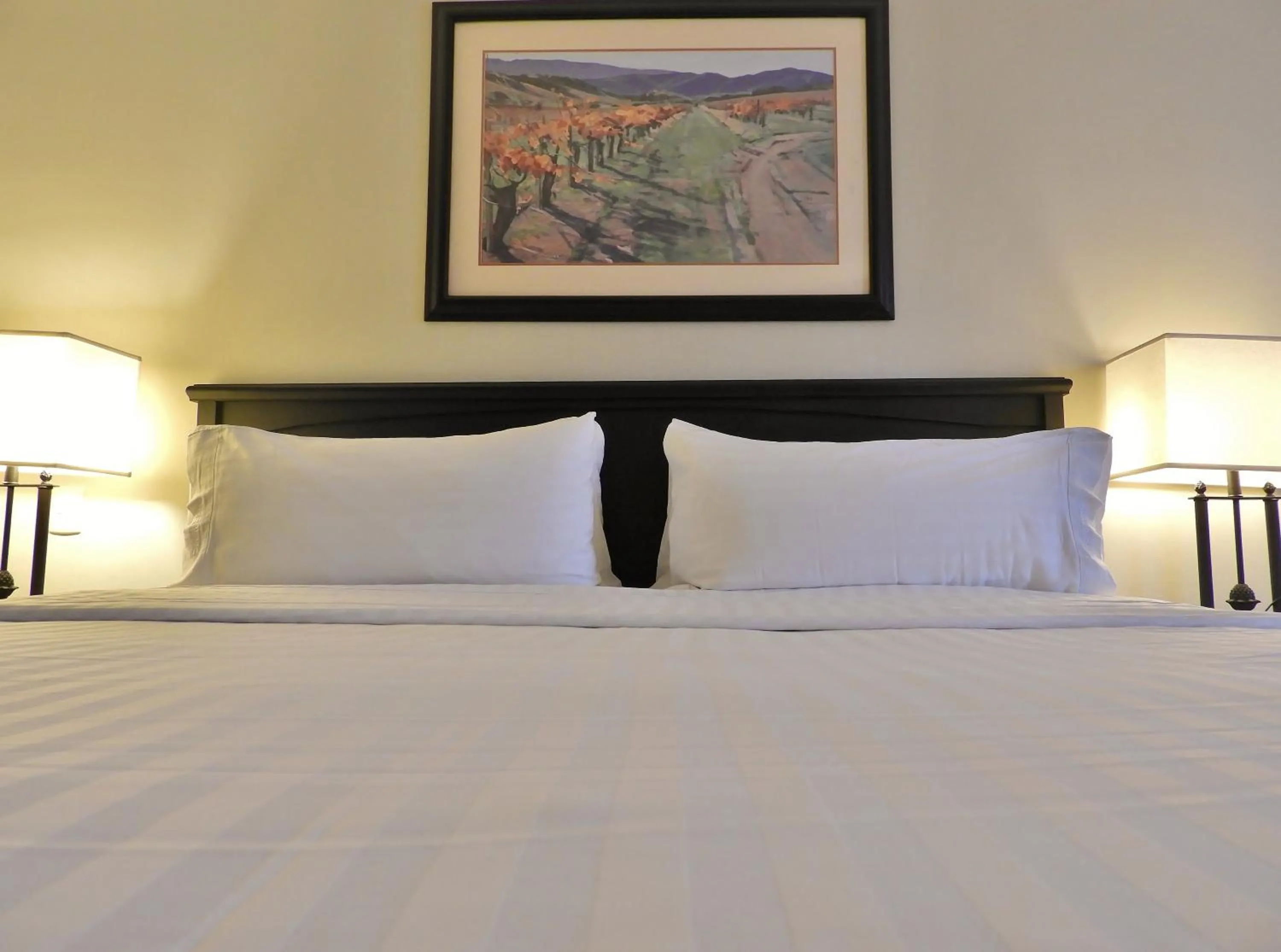 Photo of the whole room, Bed in Holiday Inn Reynosa Zona Dorada by IHG