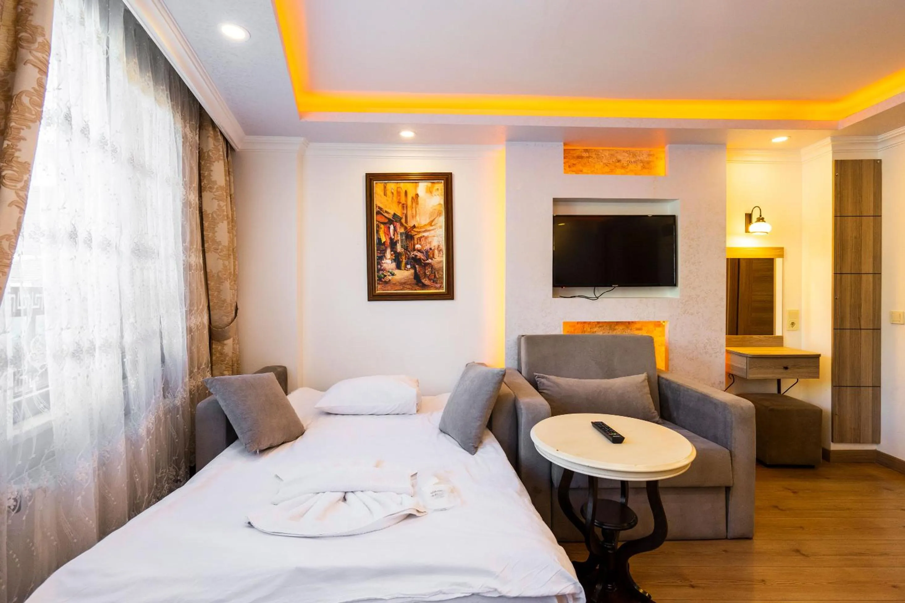 Bed in Harbour Suites Old City