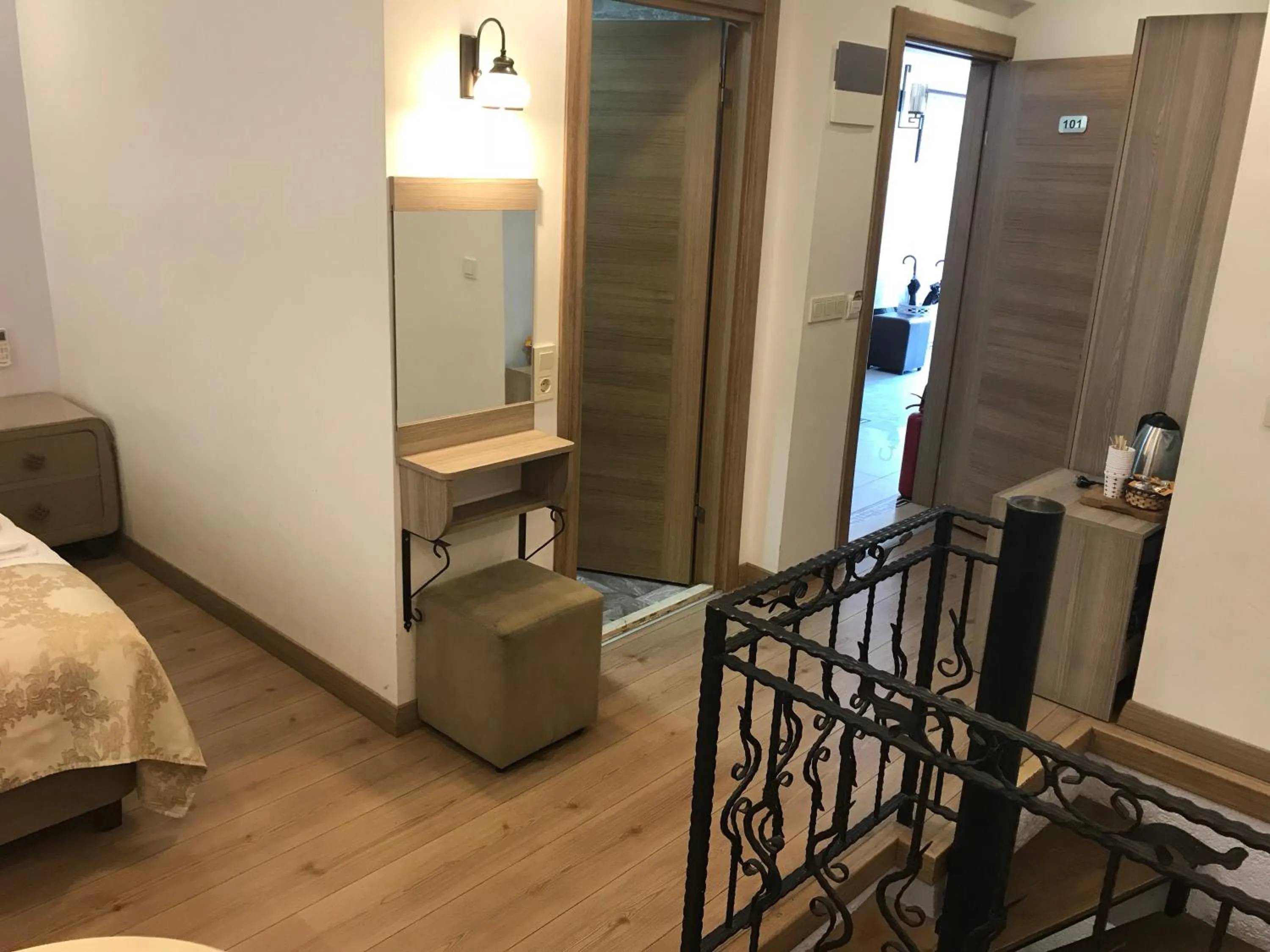 Photo of the whole room, Bed in Harbour Suites Old City