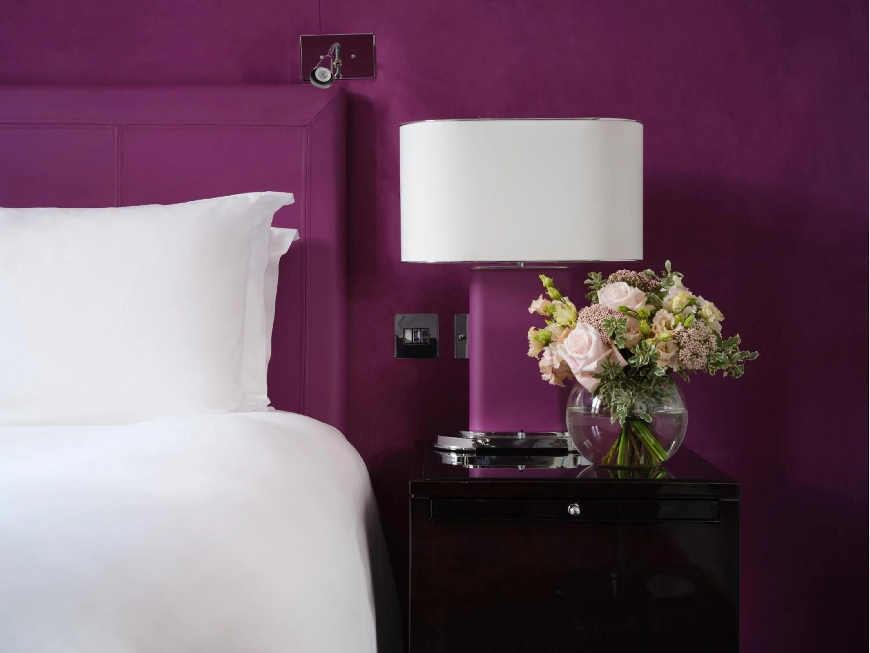 Bed in Sofitel London St James