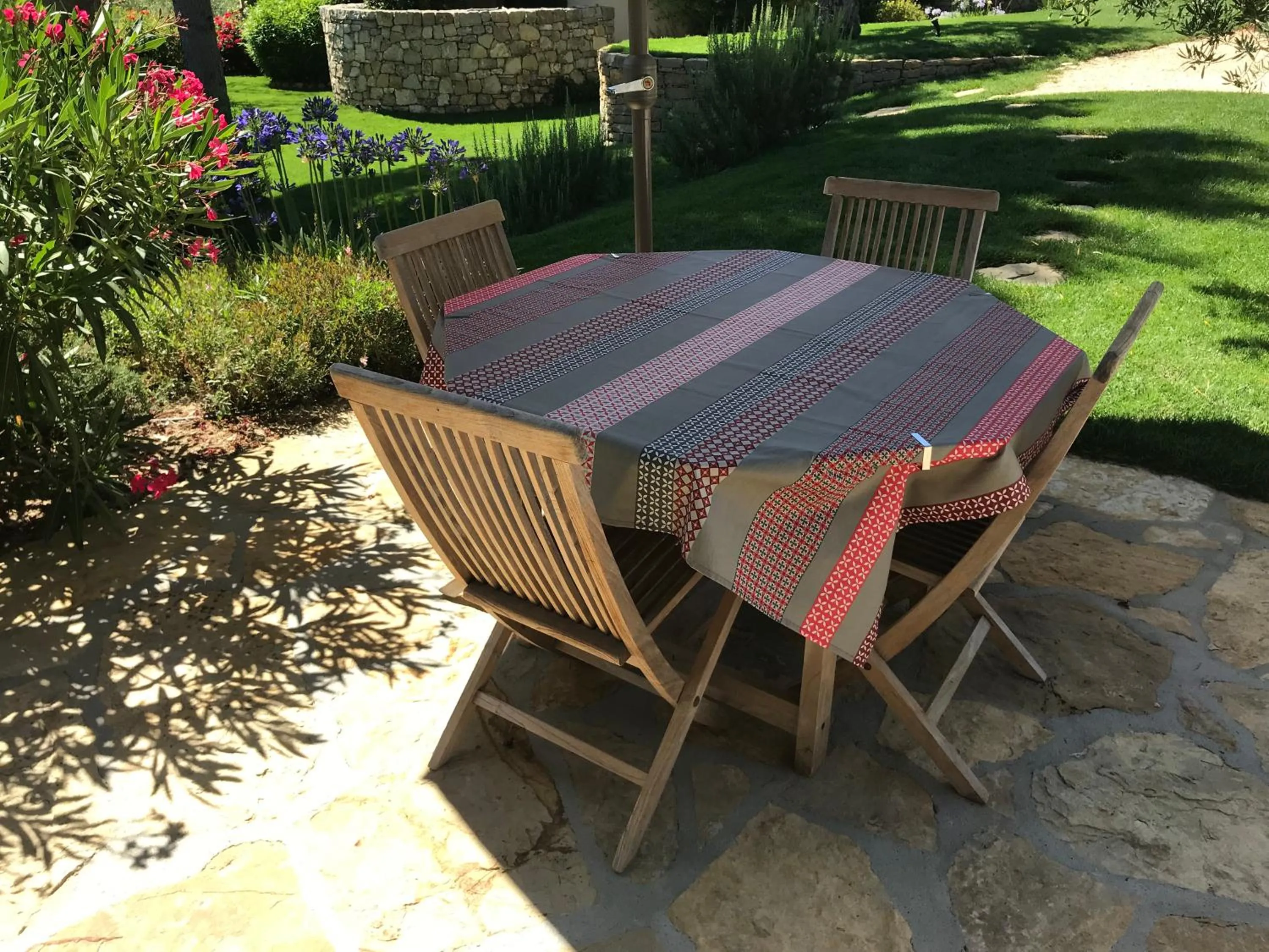 Patio in Mer et Provence
