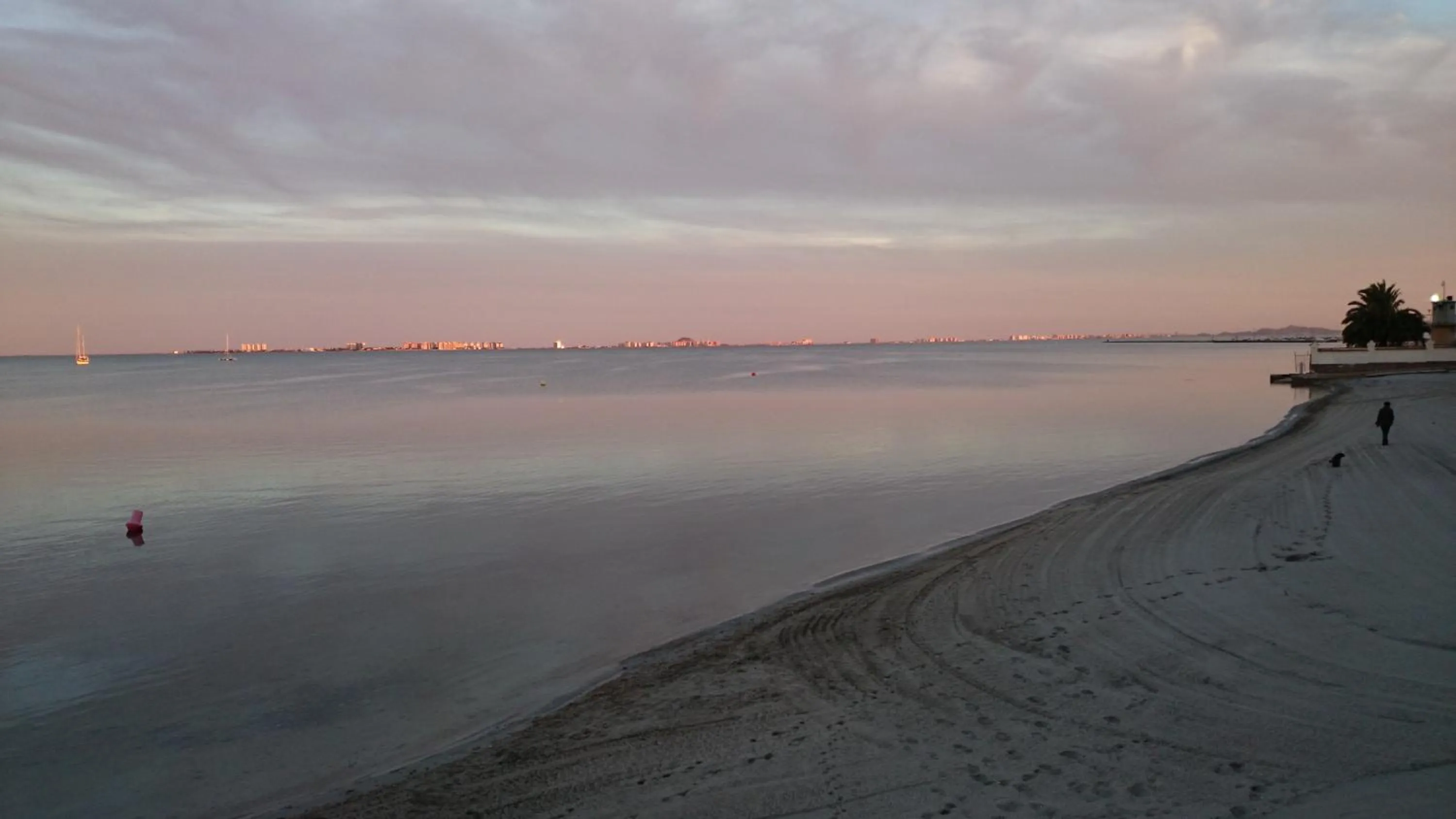 Restaurant/places to eat in Hotel El Marino