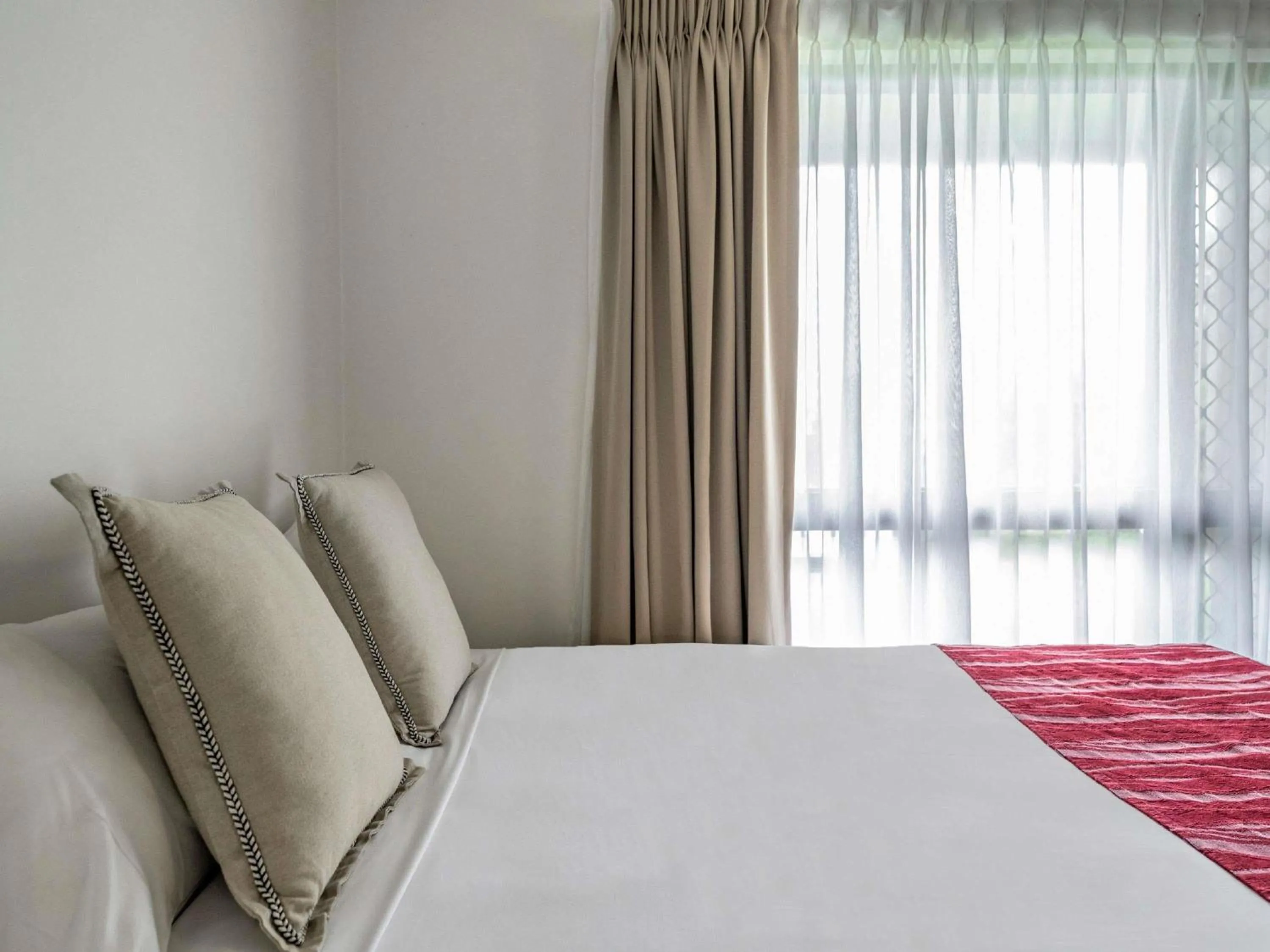 Bedroom, Bed in Mercure Townsville