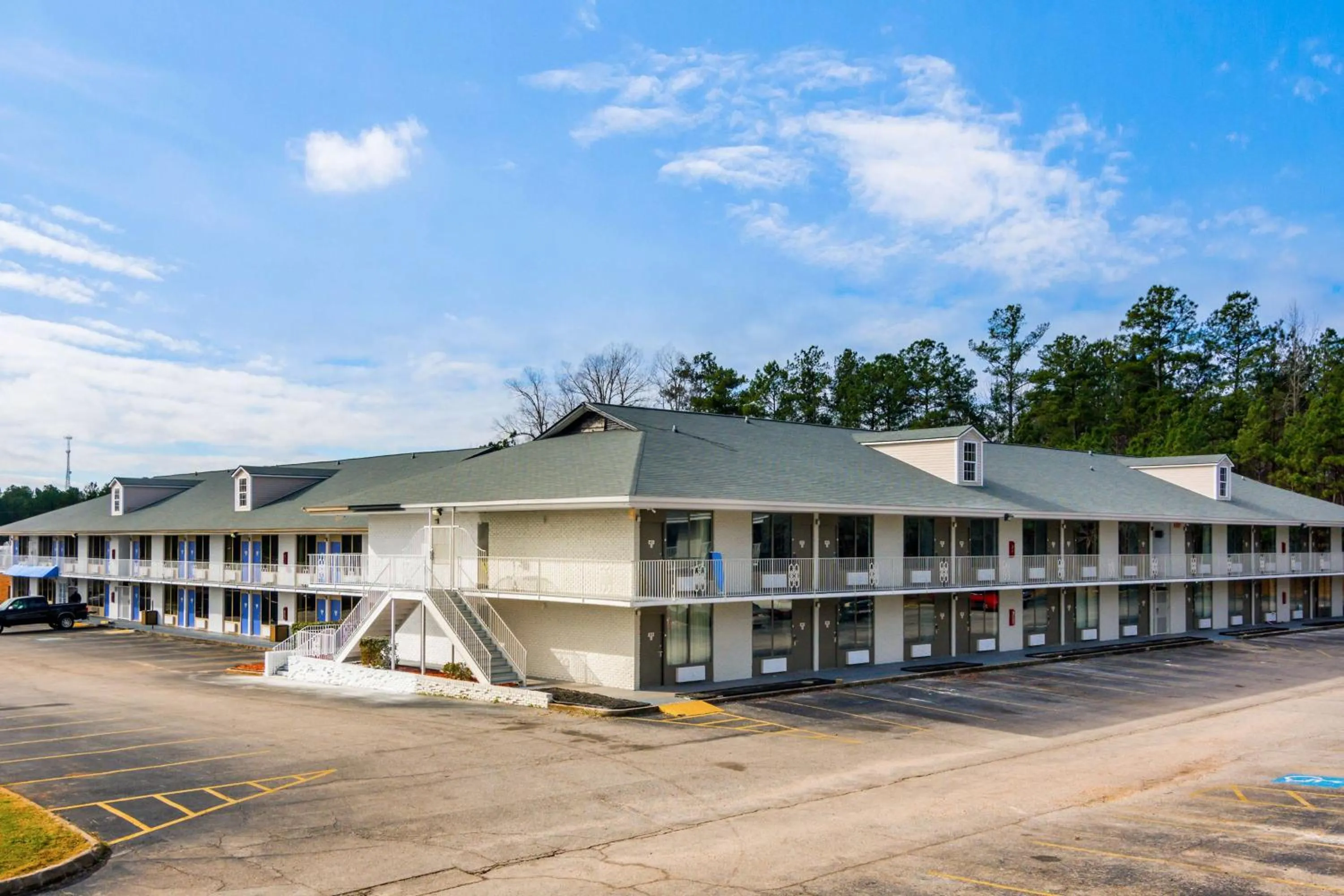 Property building in Motel-6 Lagrange Ga