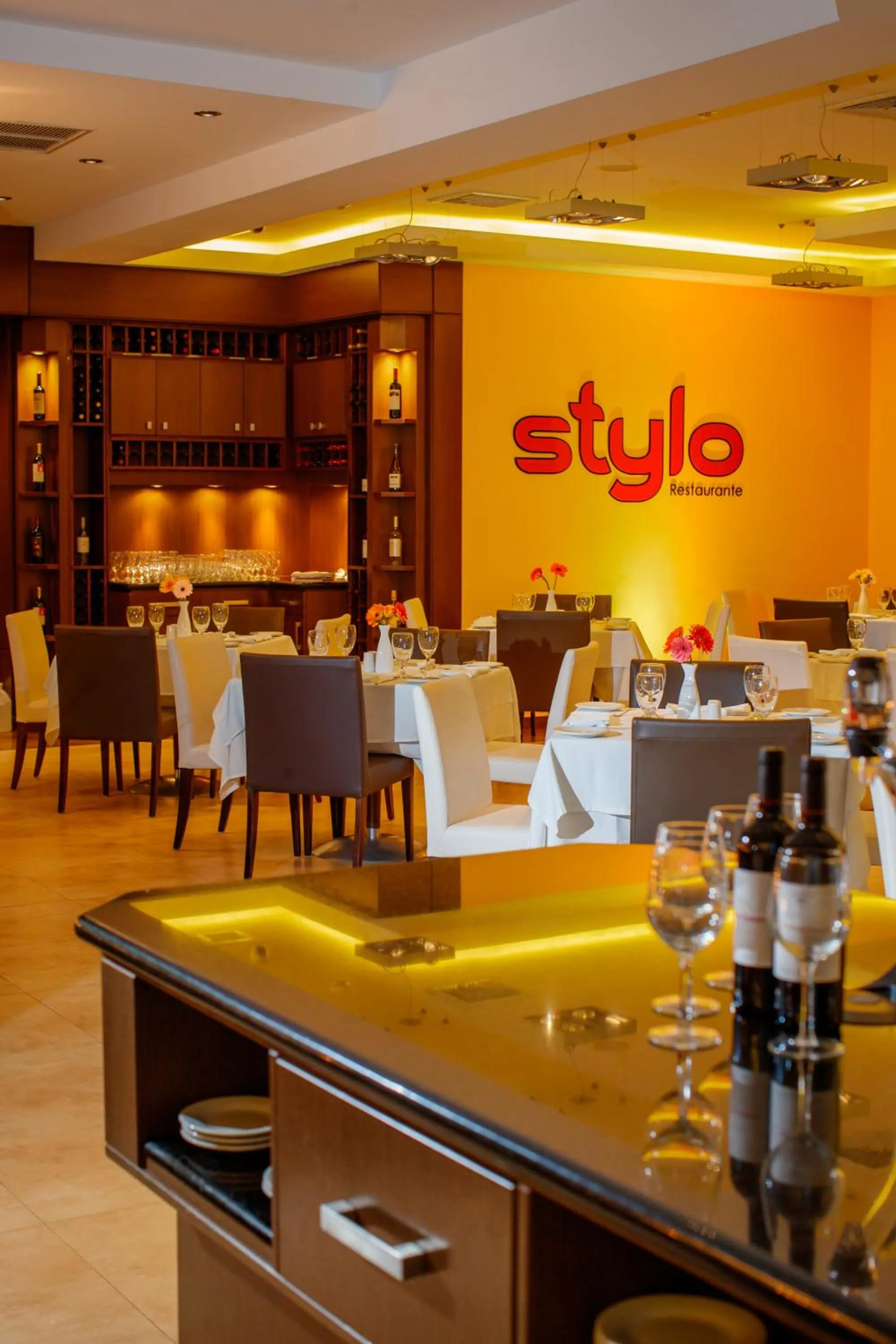 Restaurant/places to eat in Hotel Ciudad de David