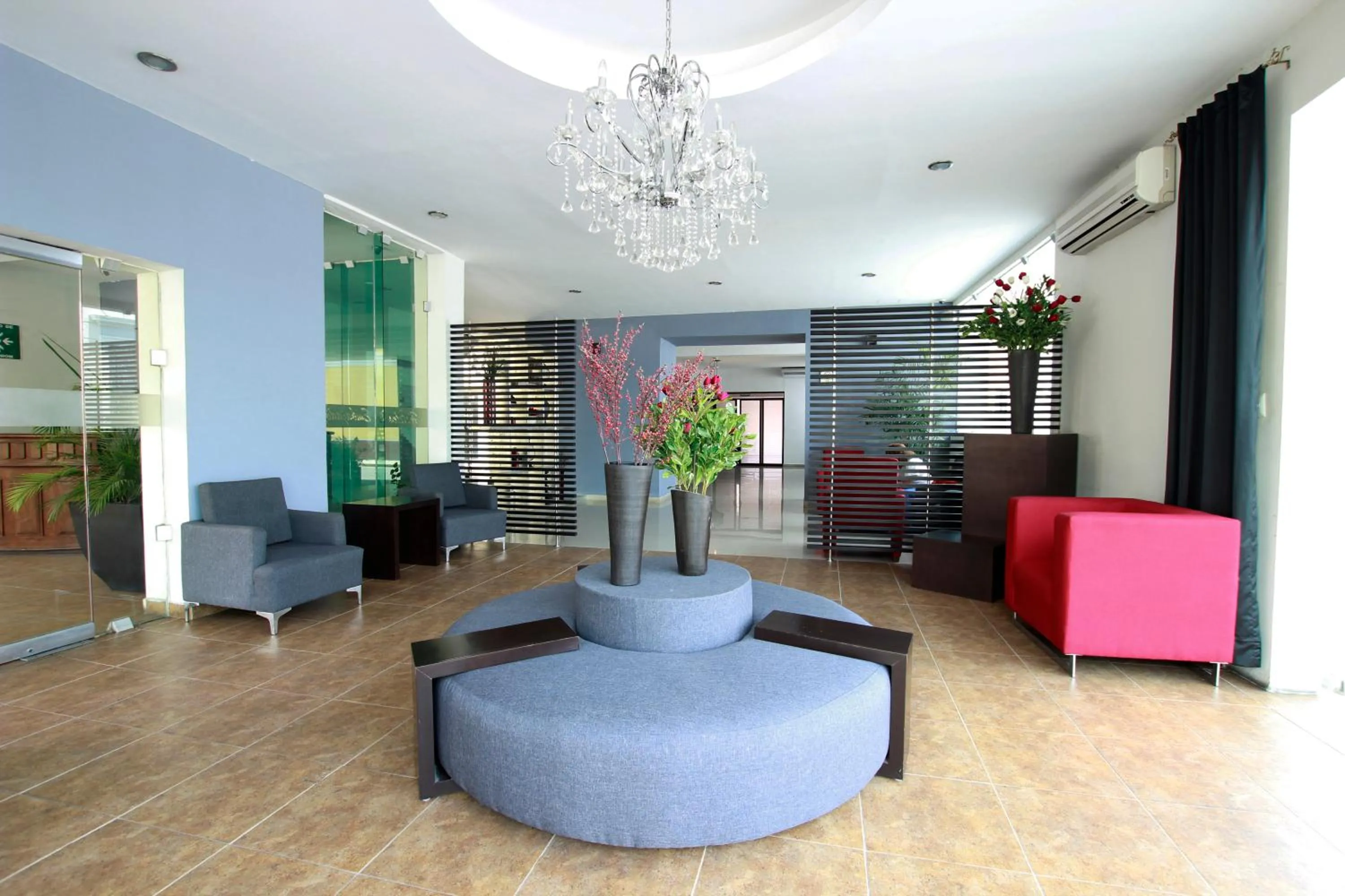 Lobby or reception in Hotel Embajadores