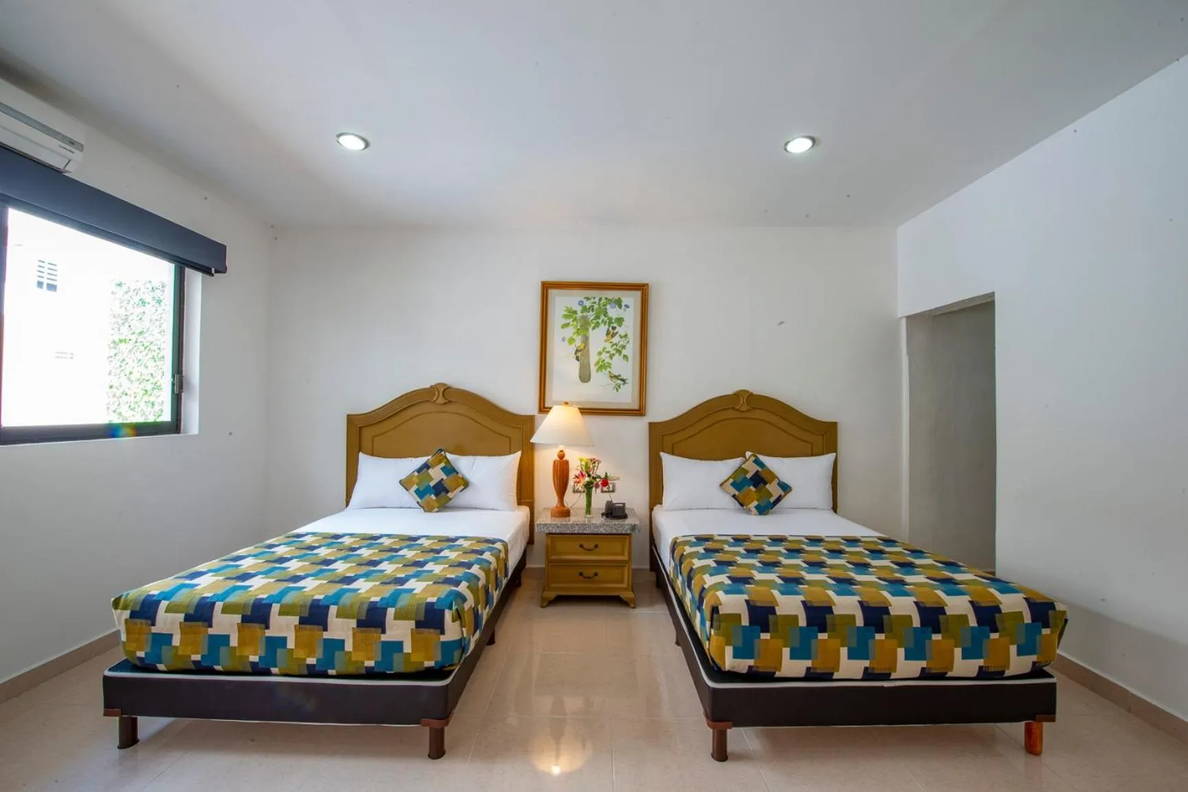 Bedroom, Bed in Hotel Embajadores