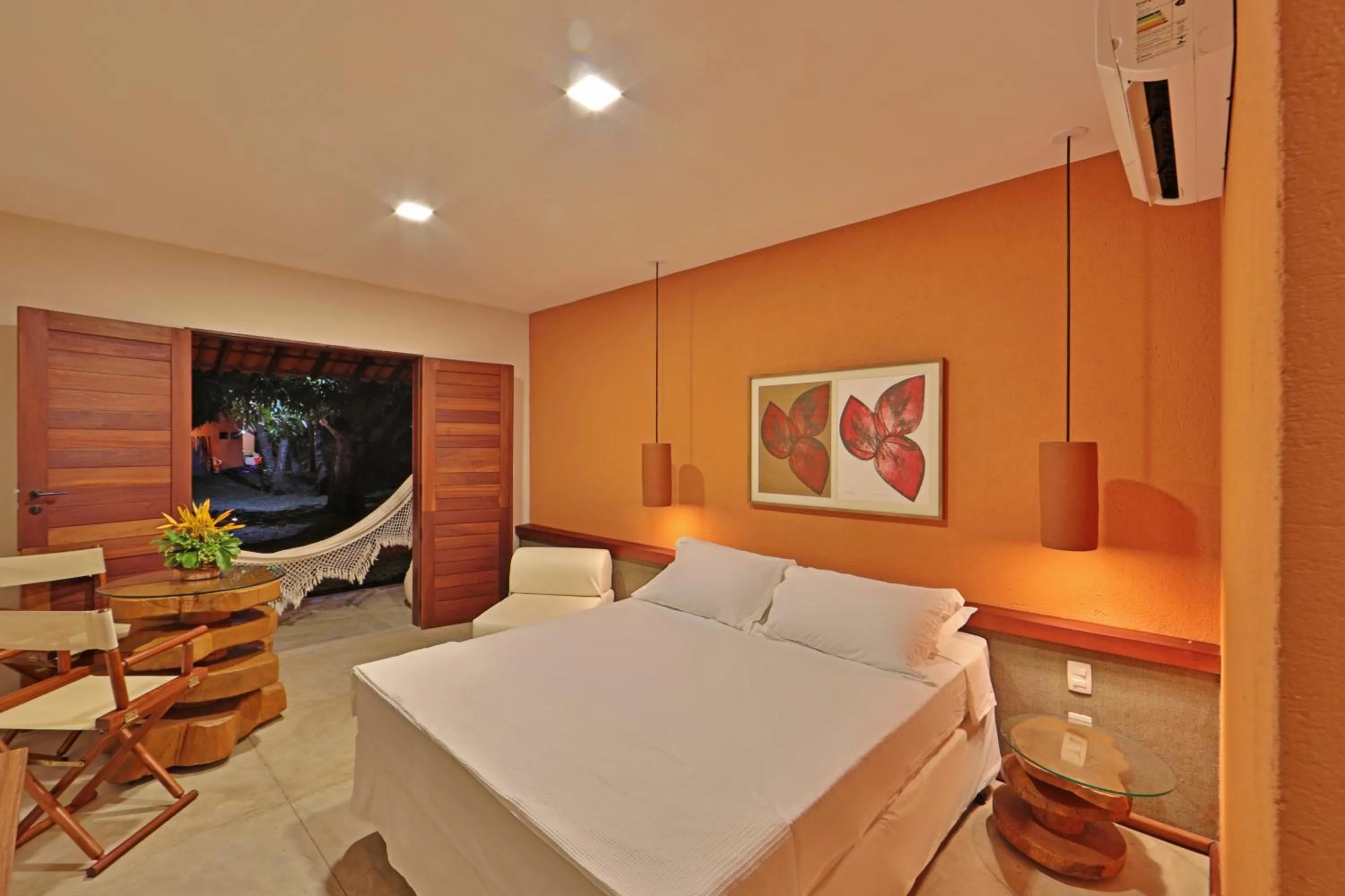 Photo of the whole room, Bed in Pousada Sitio da Prainha