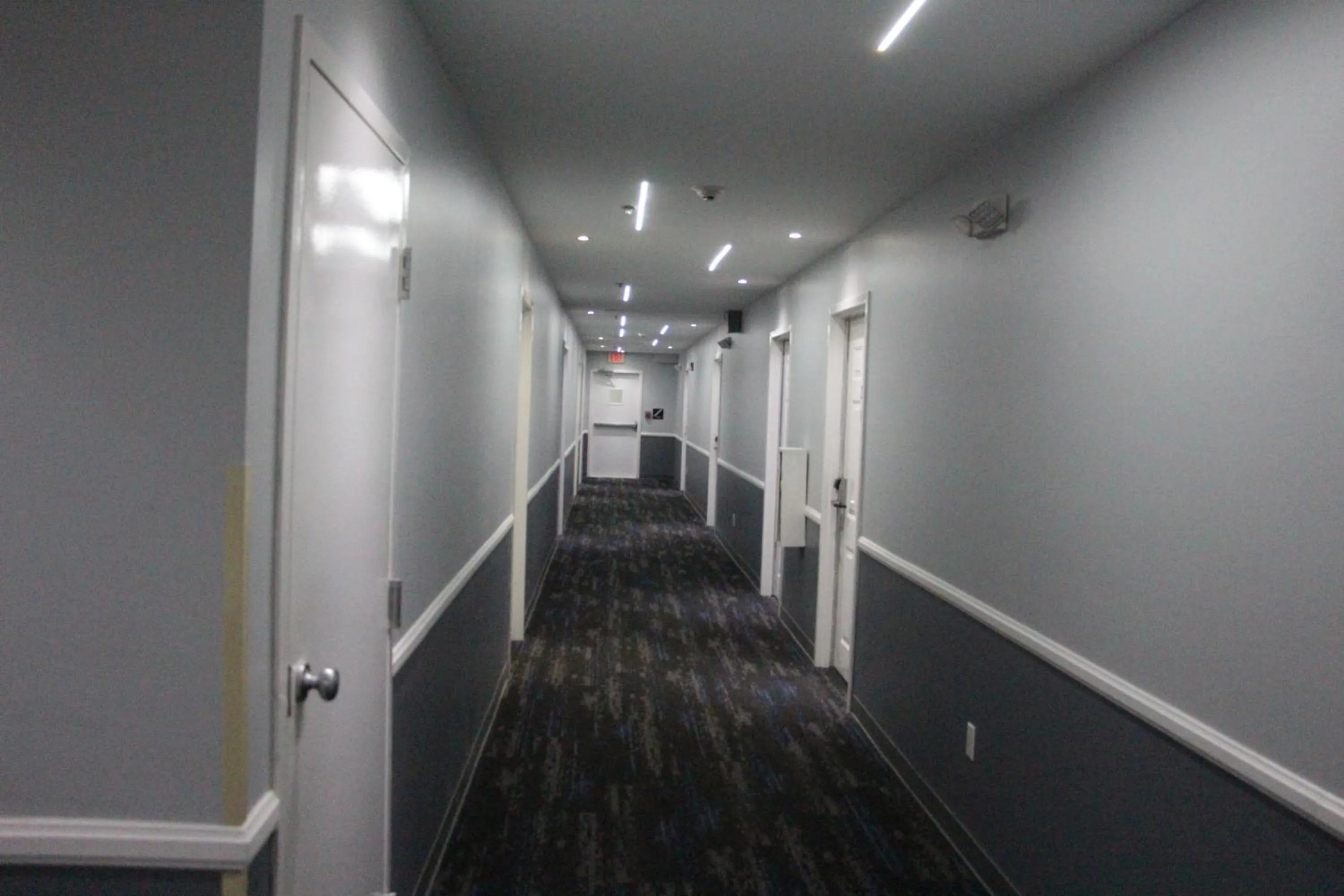 Douglas Inn & Suites