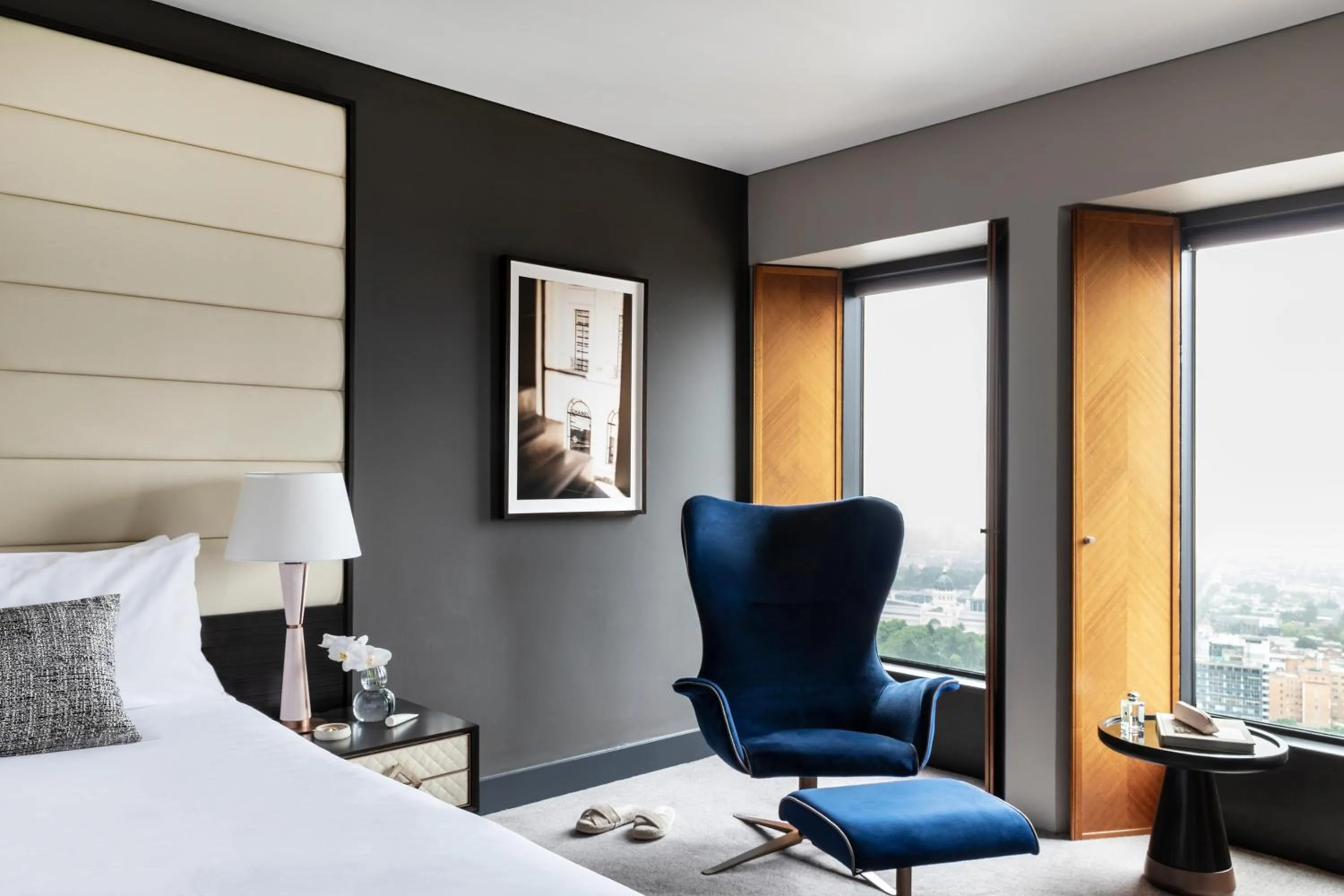 Seating area, Bed in Sofitel Melbourne On Collins