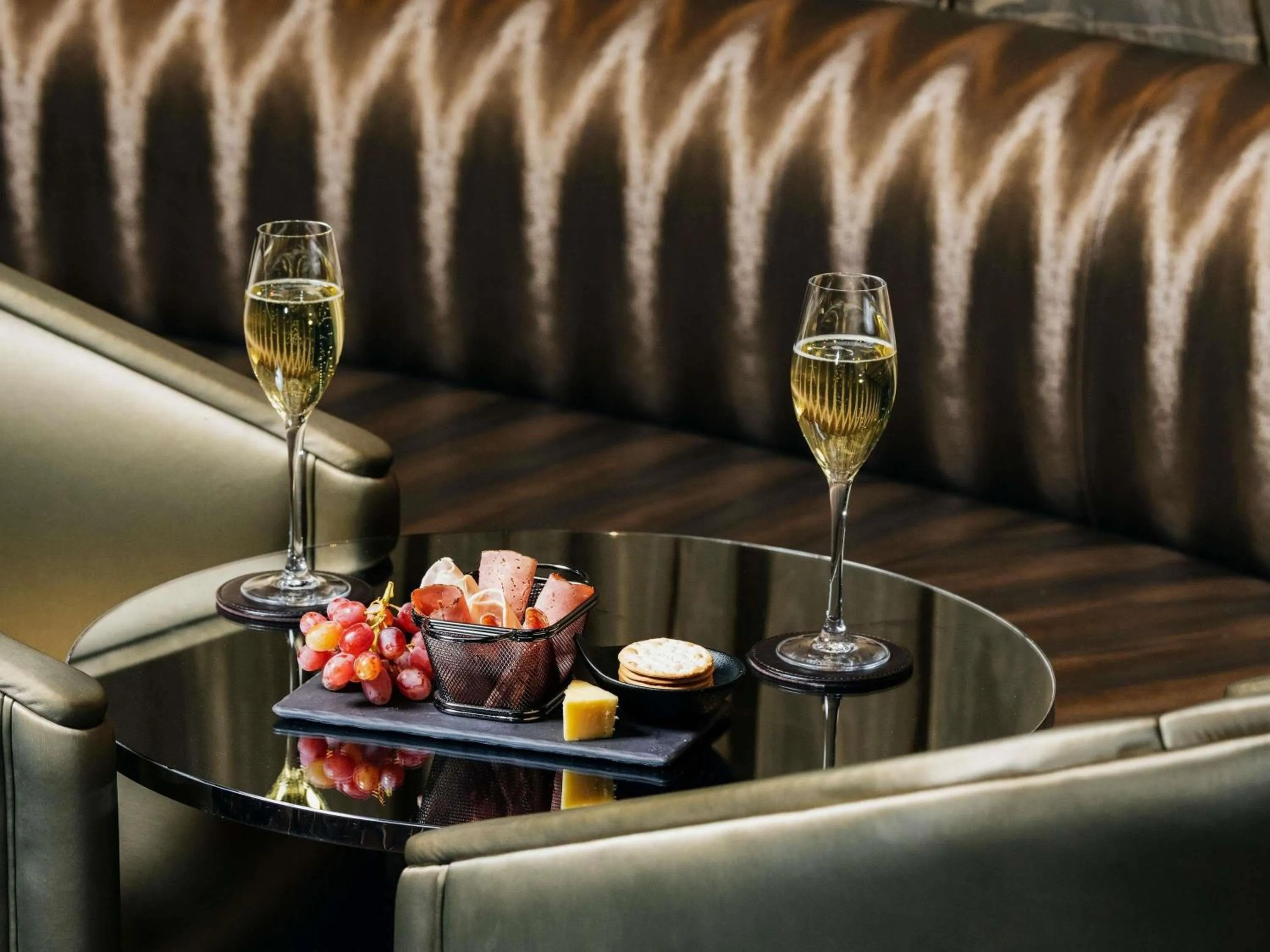 Lounge or bar in Sofitel Melbourne On Collins