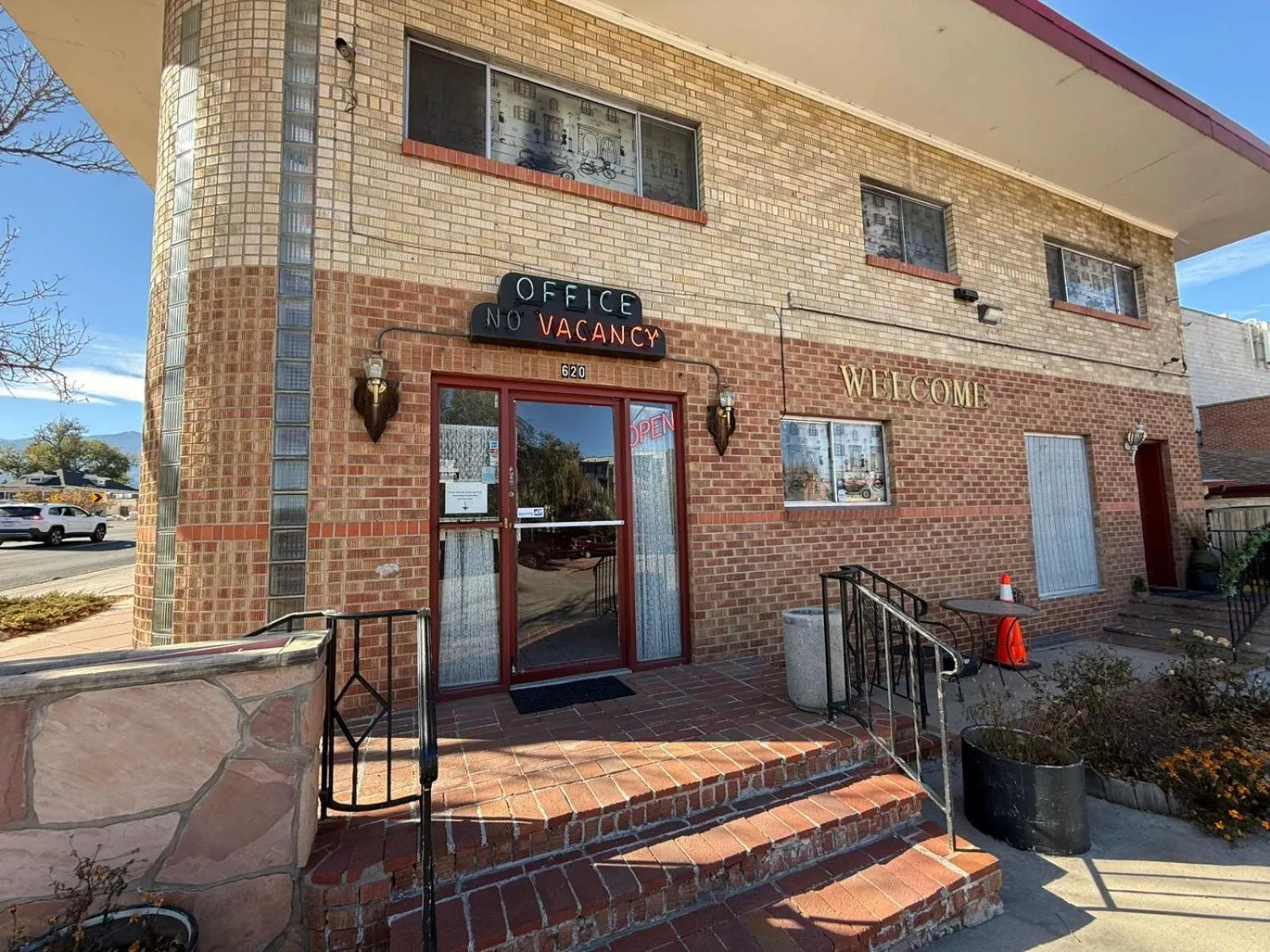 Property building in Springs Inn by Capital O I 25