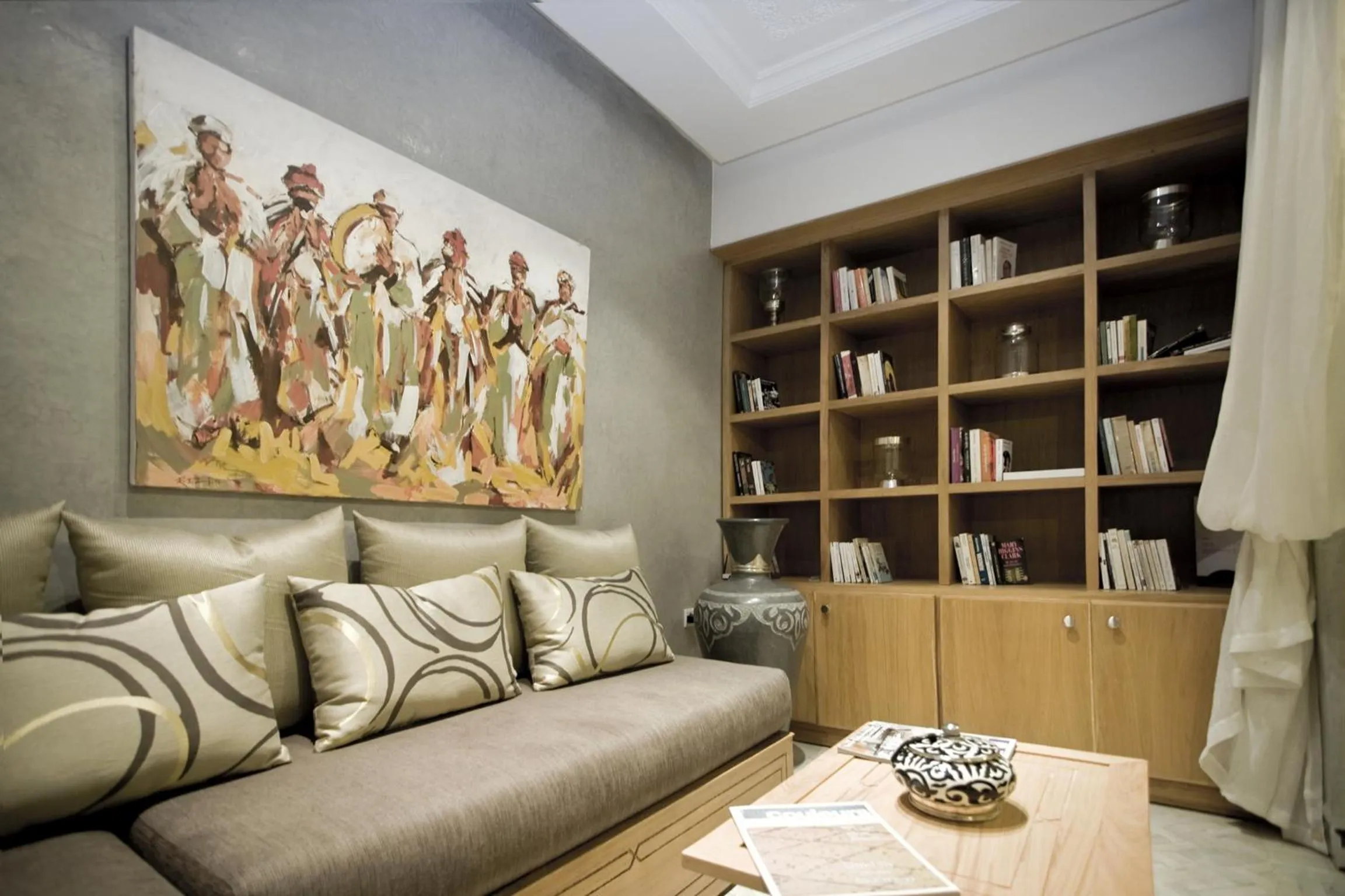 Library in Riad L'Etoile D'Orient