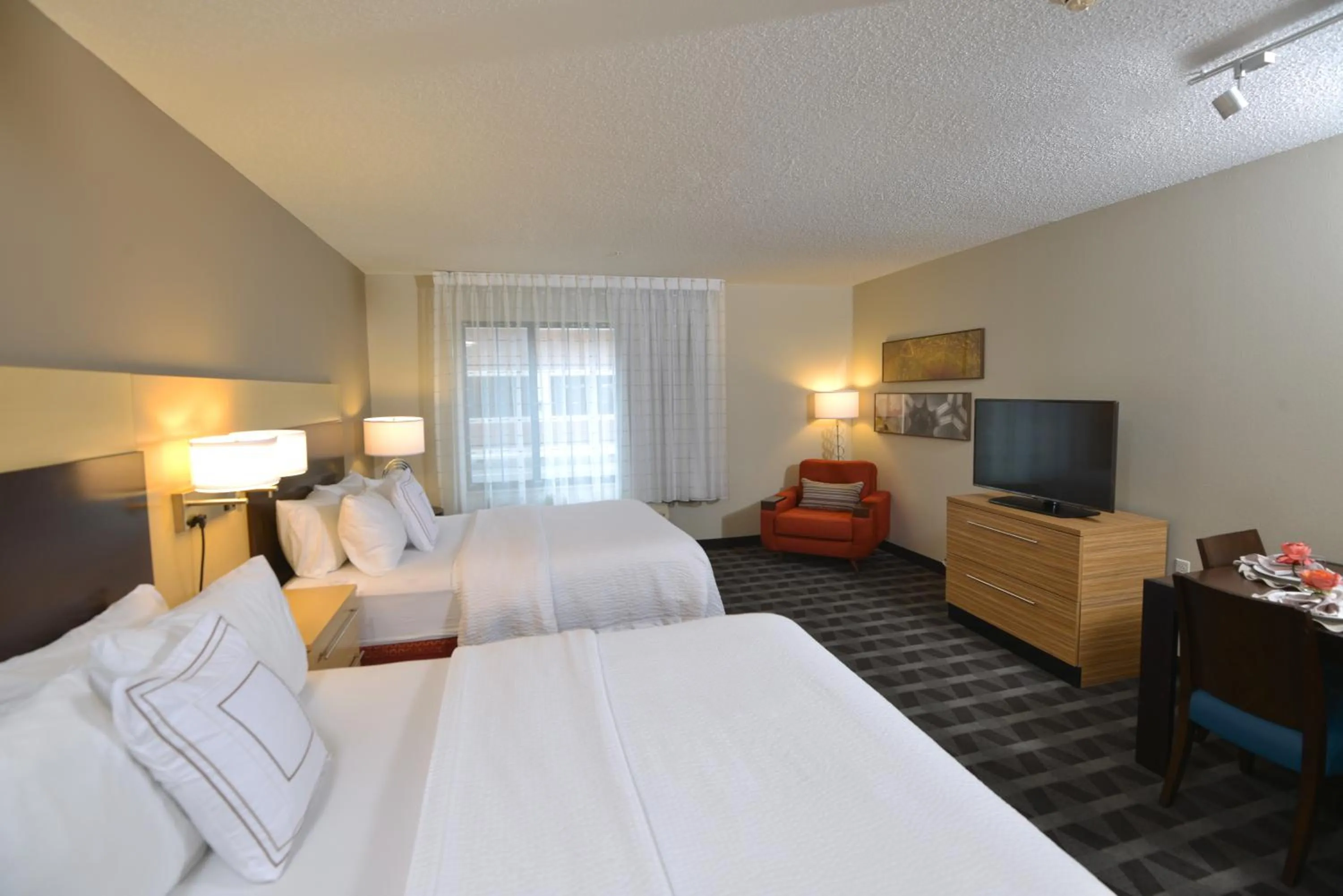 Bed in TownePlace Suites by Marriott Williamsport