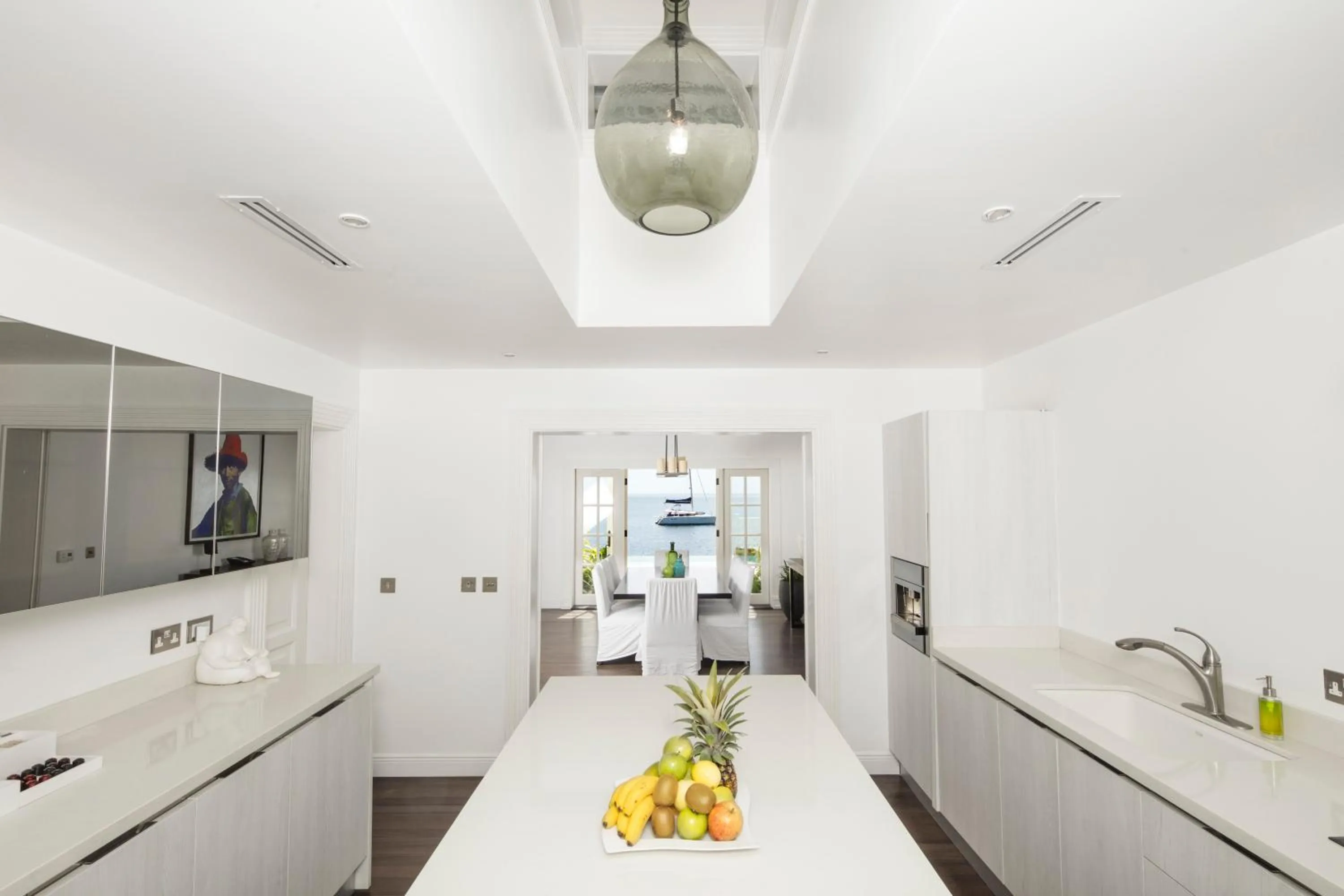 kitchen in Sugar Beach, A Viceroy Resort