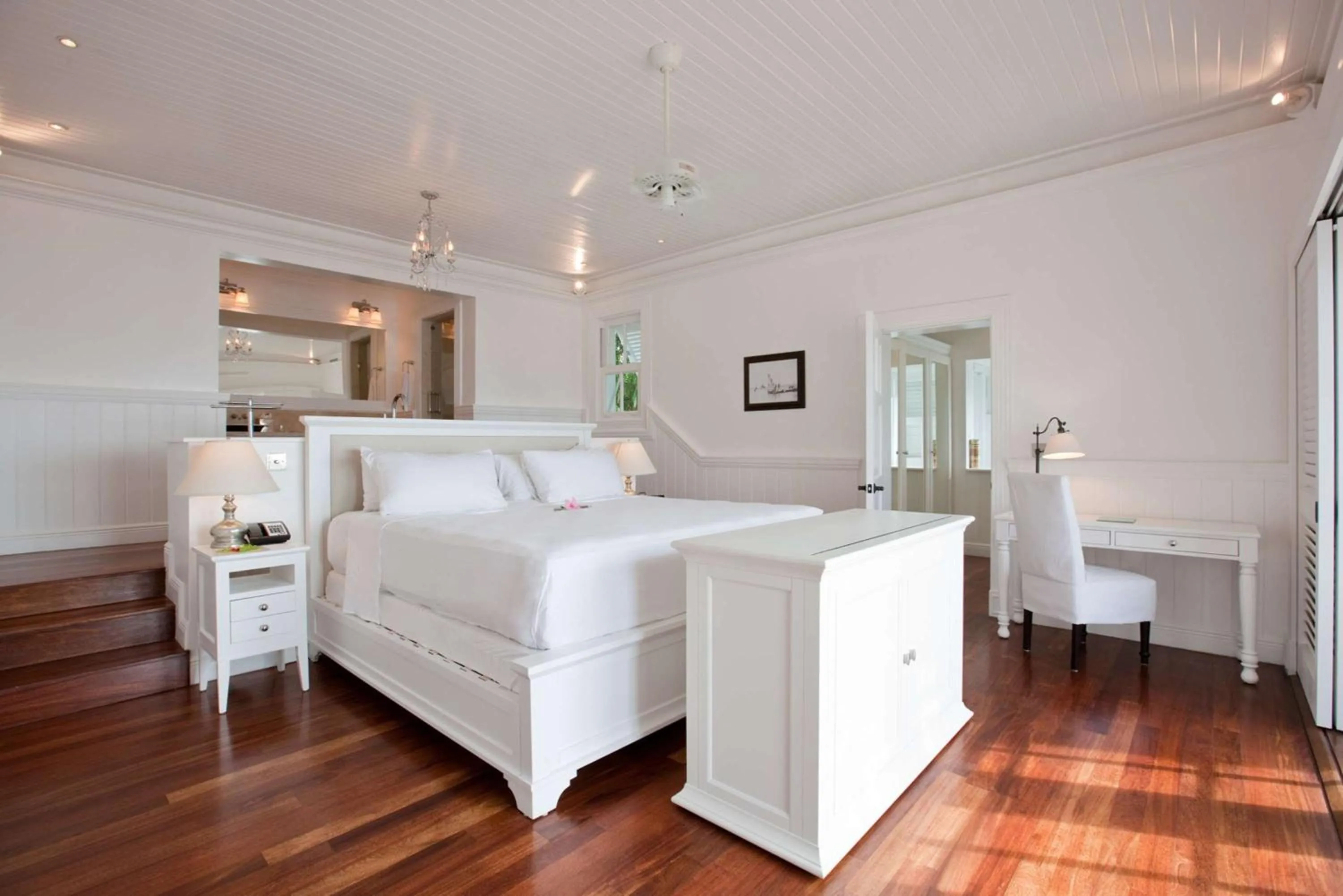 Photo of the whole room, Bed in Sugar Beach, A Viceroy Resort