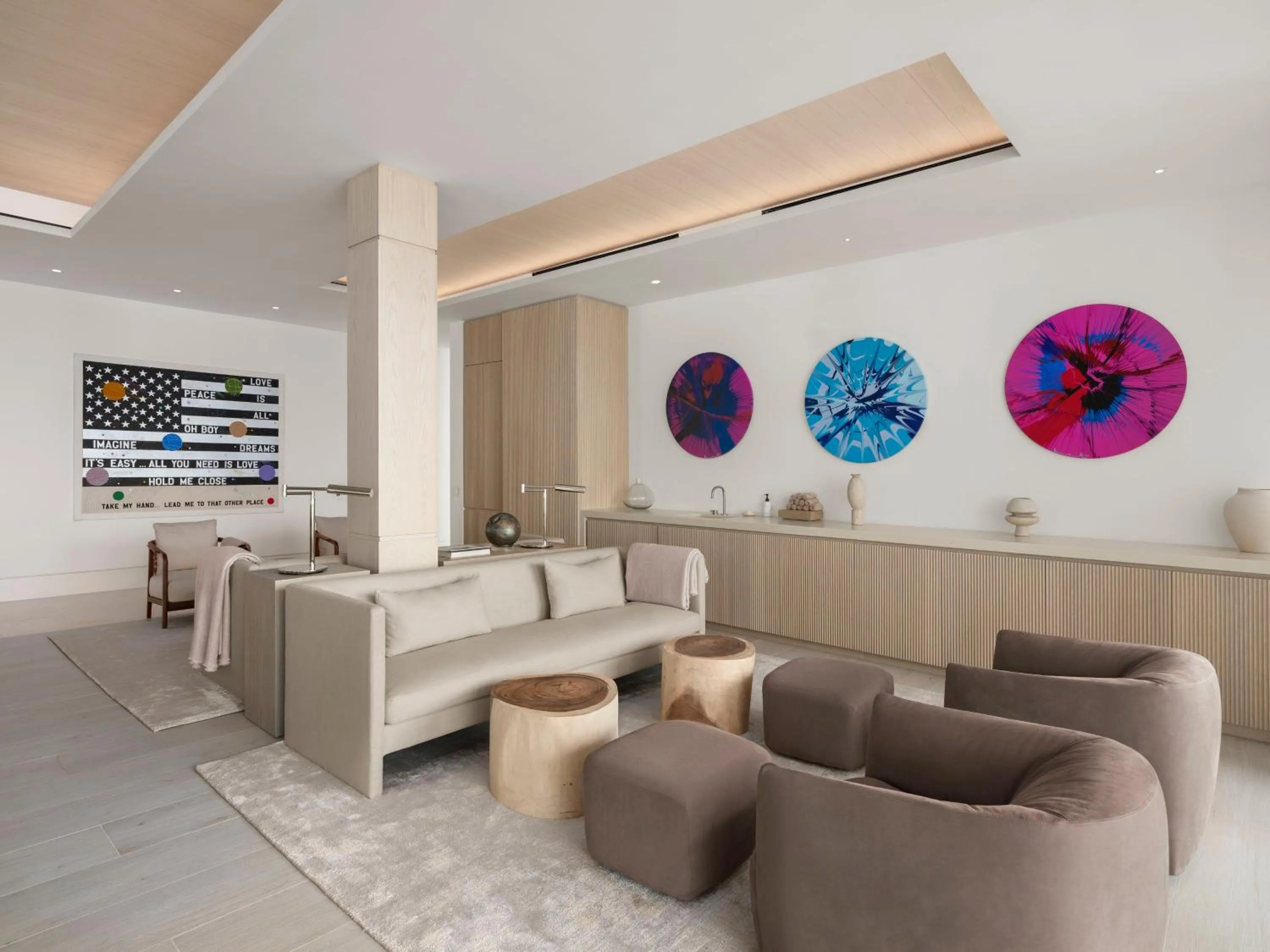 Living room in Sugar Beach, A Viceroy Resort