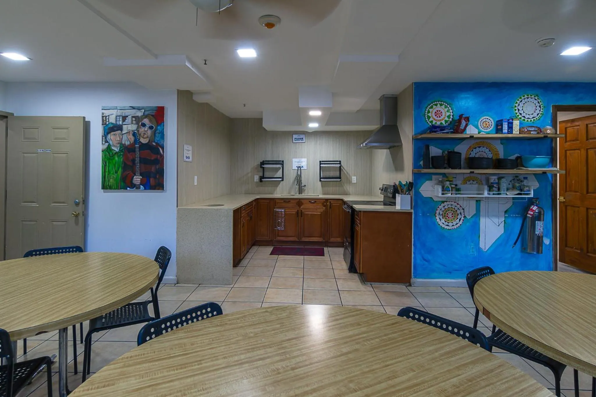 Kitchen or kitchenette in NY Moore Hostel