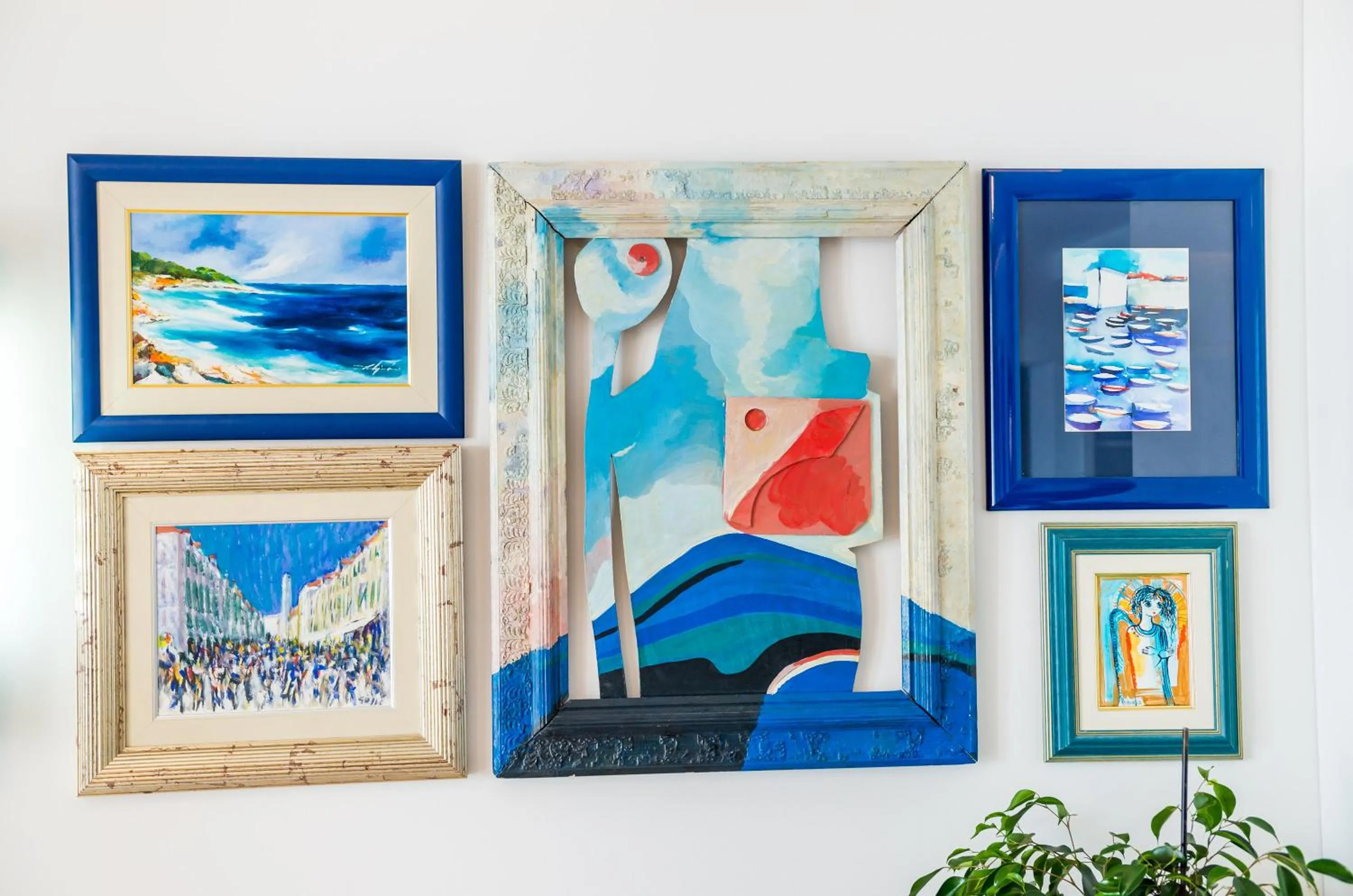 Decorative detail in Apartments Lazarin