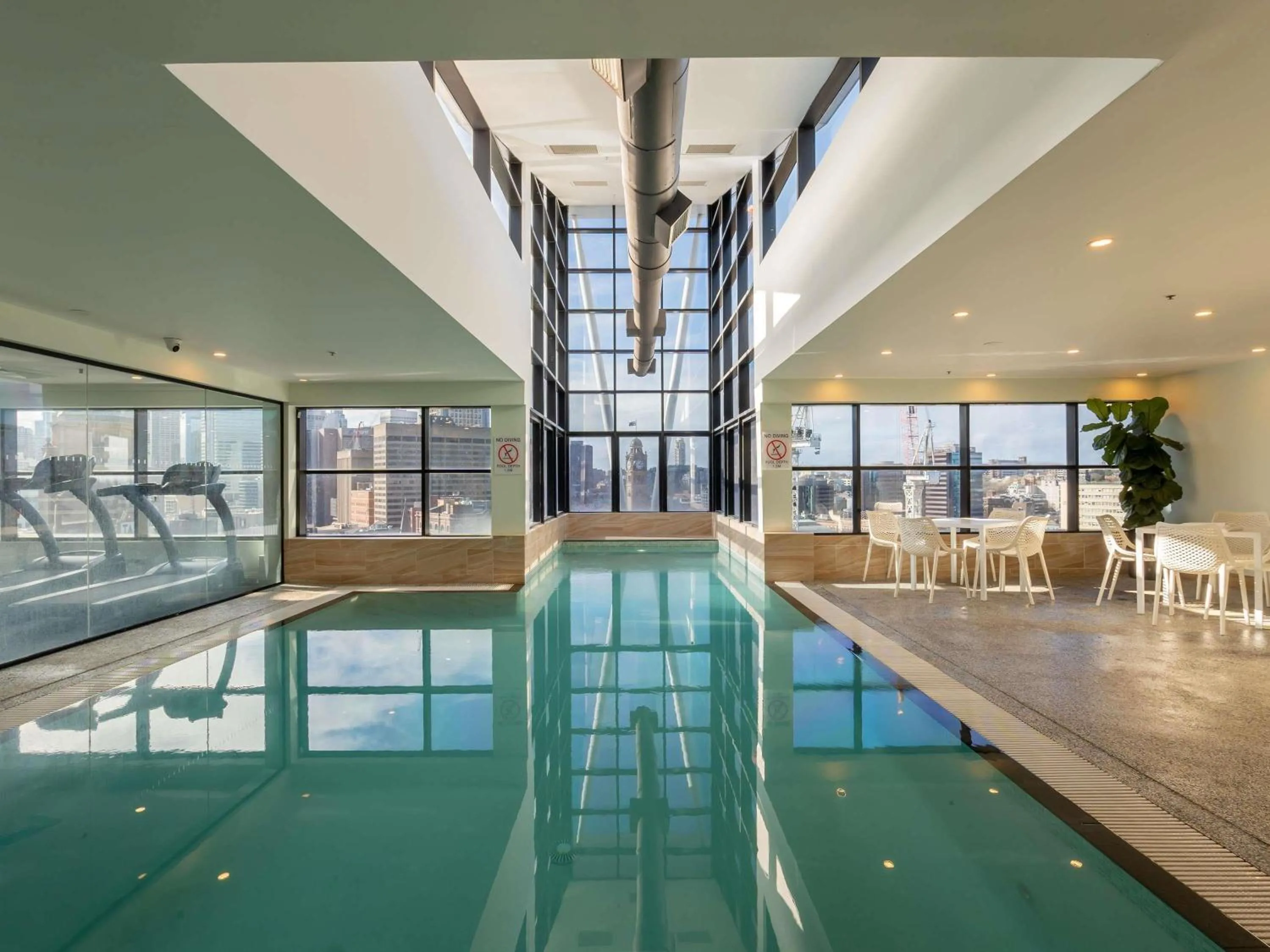 Property building in Mercure Sydney