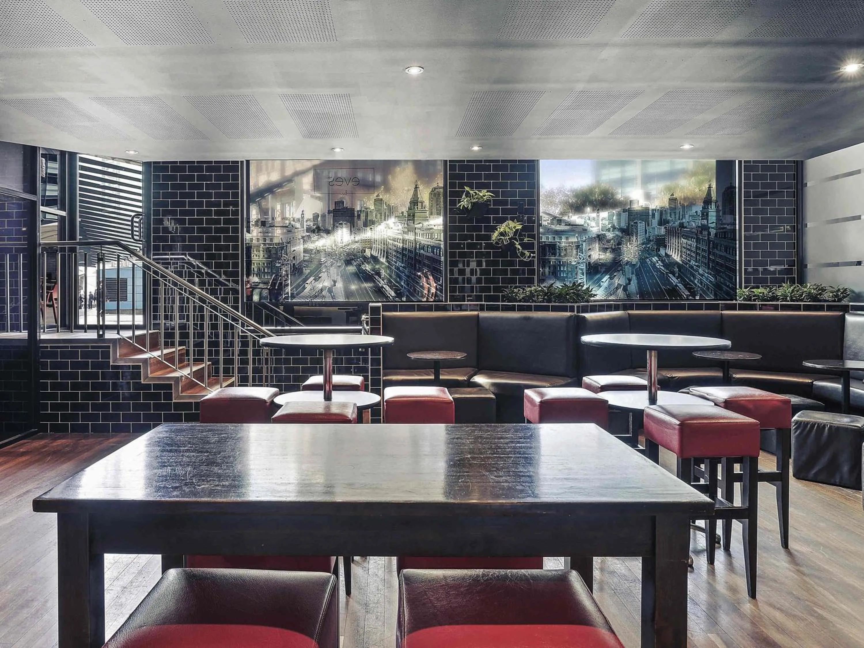 Restaurant/places to eat in Mercure Sydney