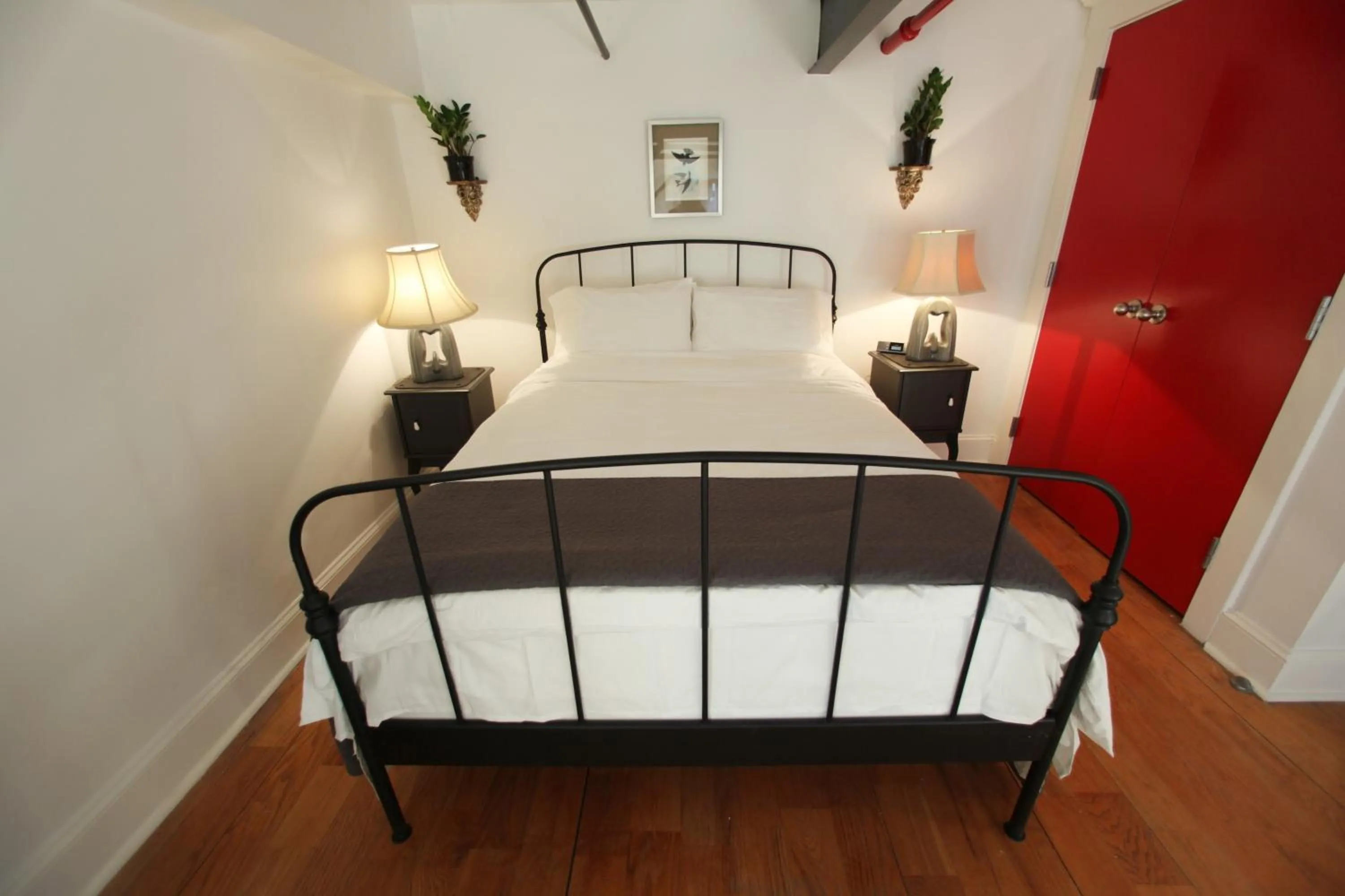 Bed in The Box House Hotel