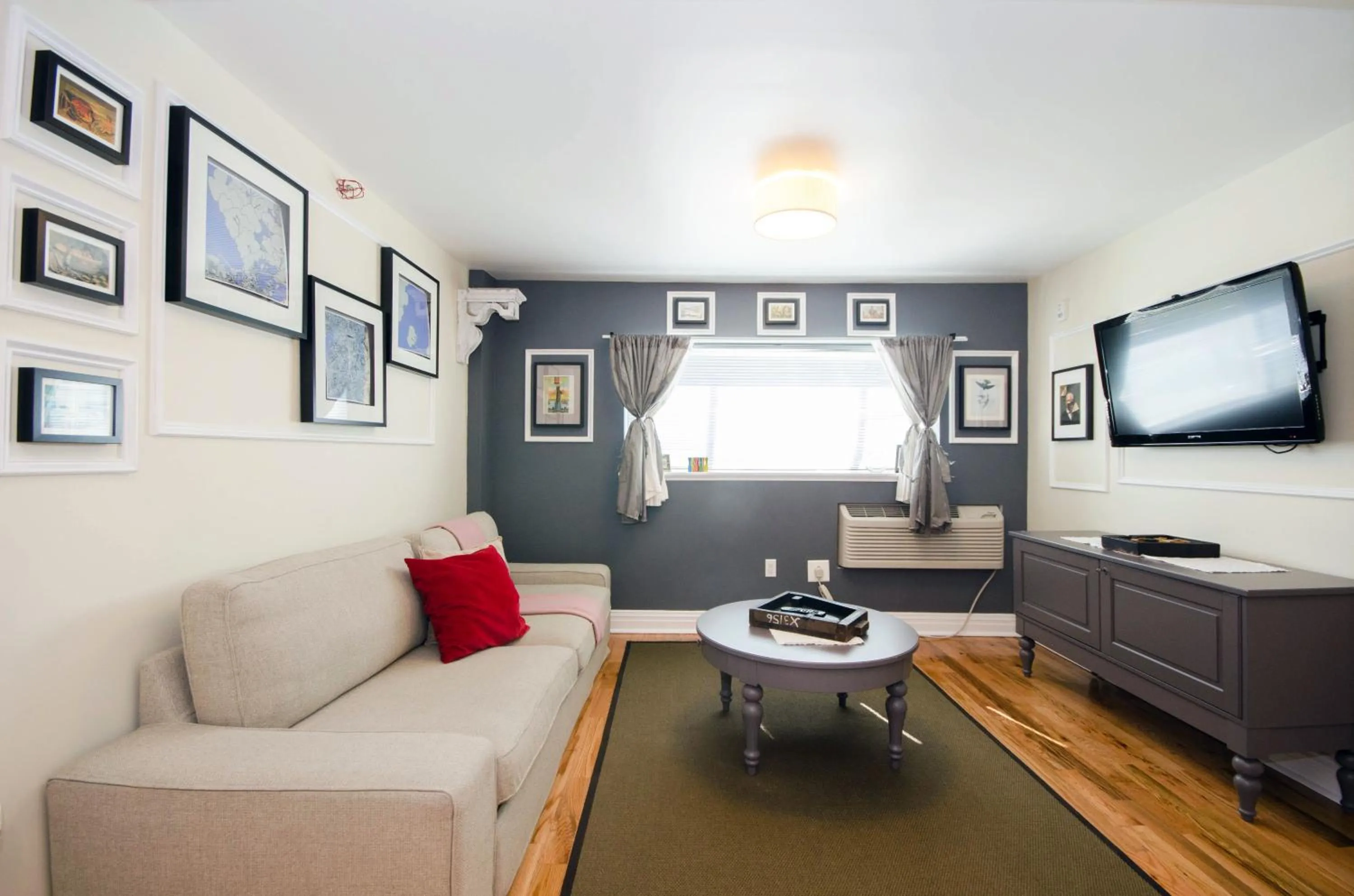 Living room in The Box House Hotel