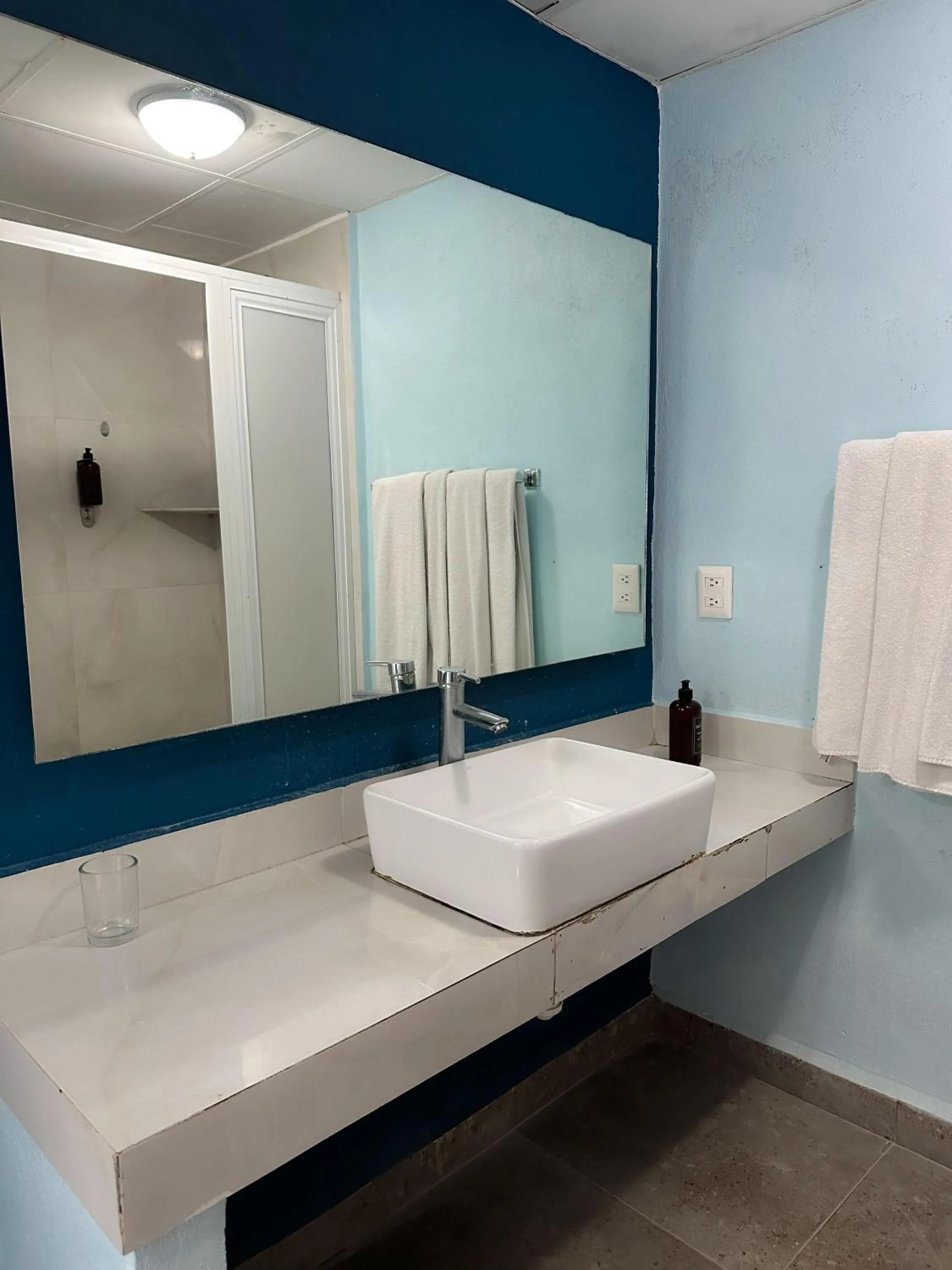 Bathroom in Acamar Beach Resort