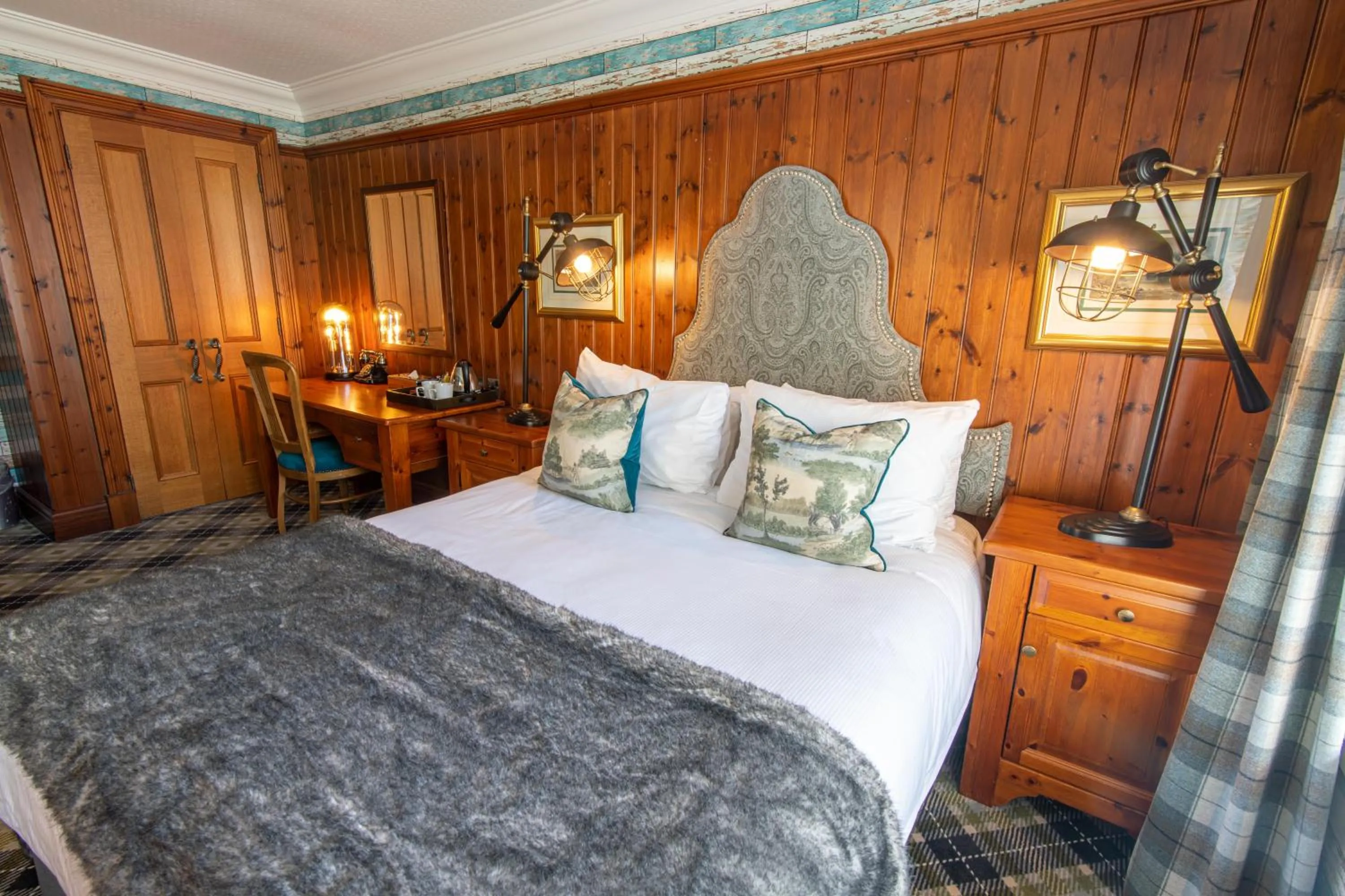 Bed in Dunkeld House Hotel