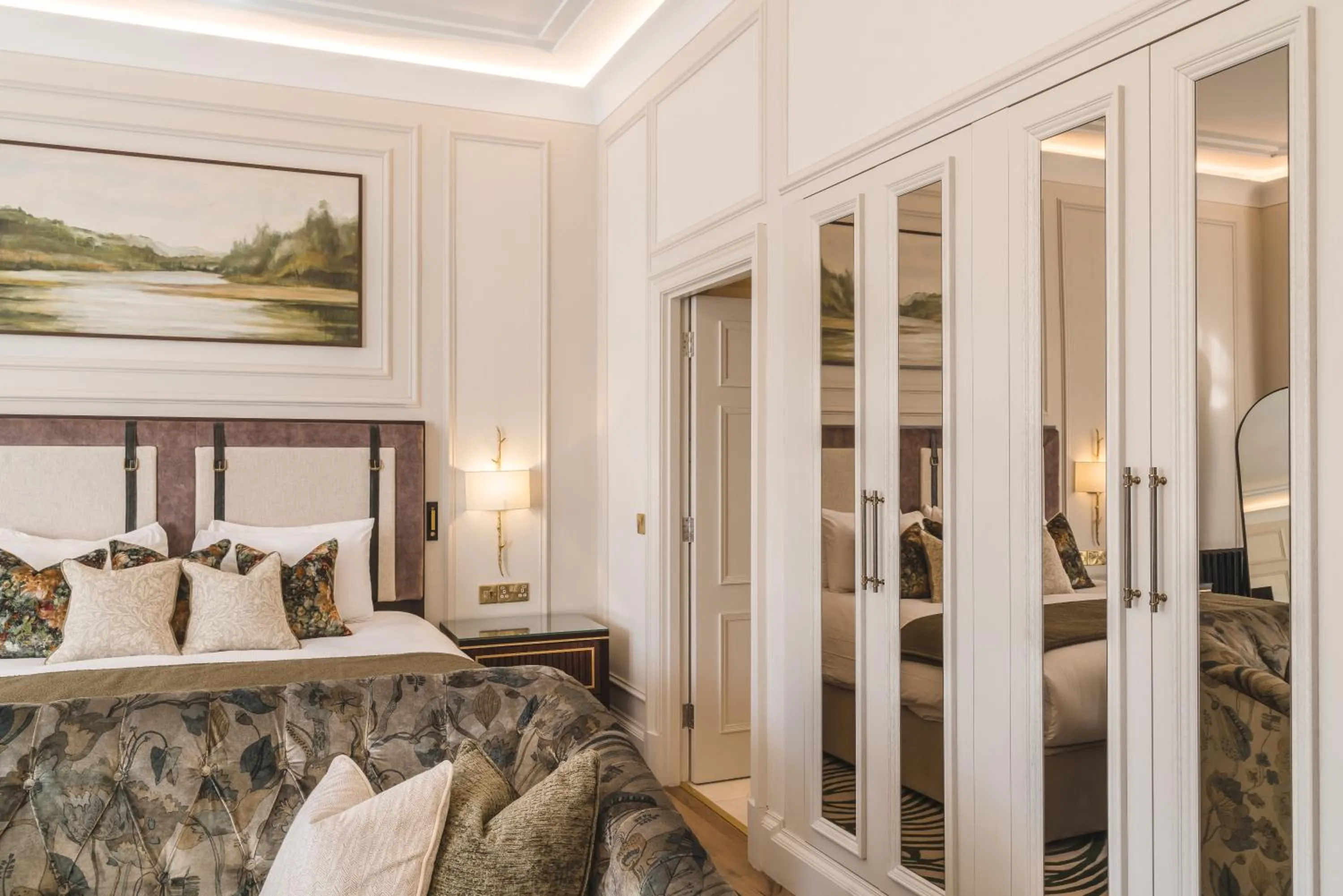 Bed in Dunkeld House Hotel