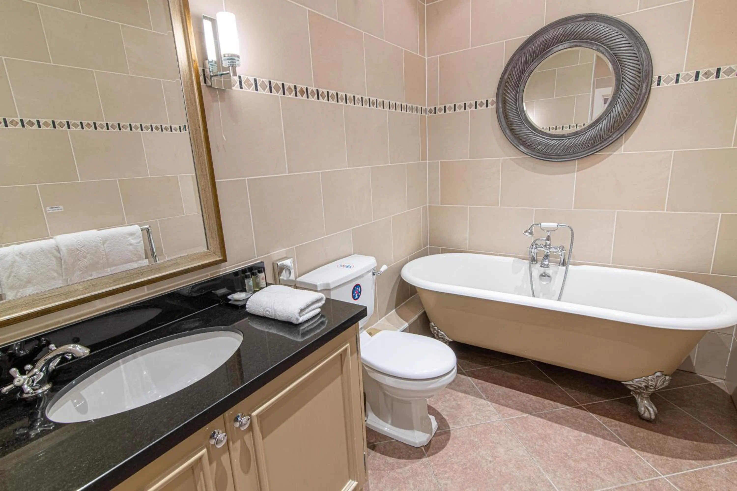 Toilet in Dunkeld House Hotel