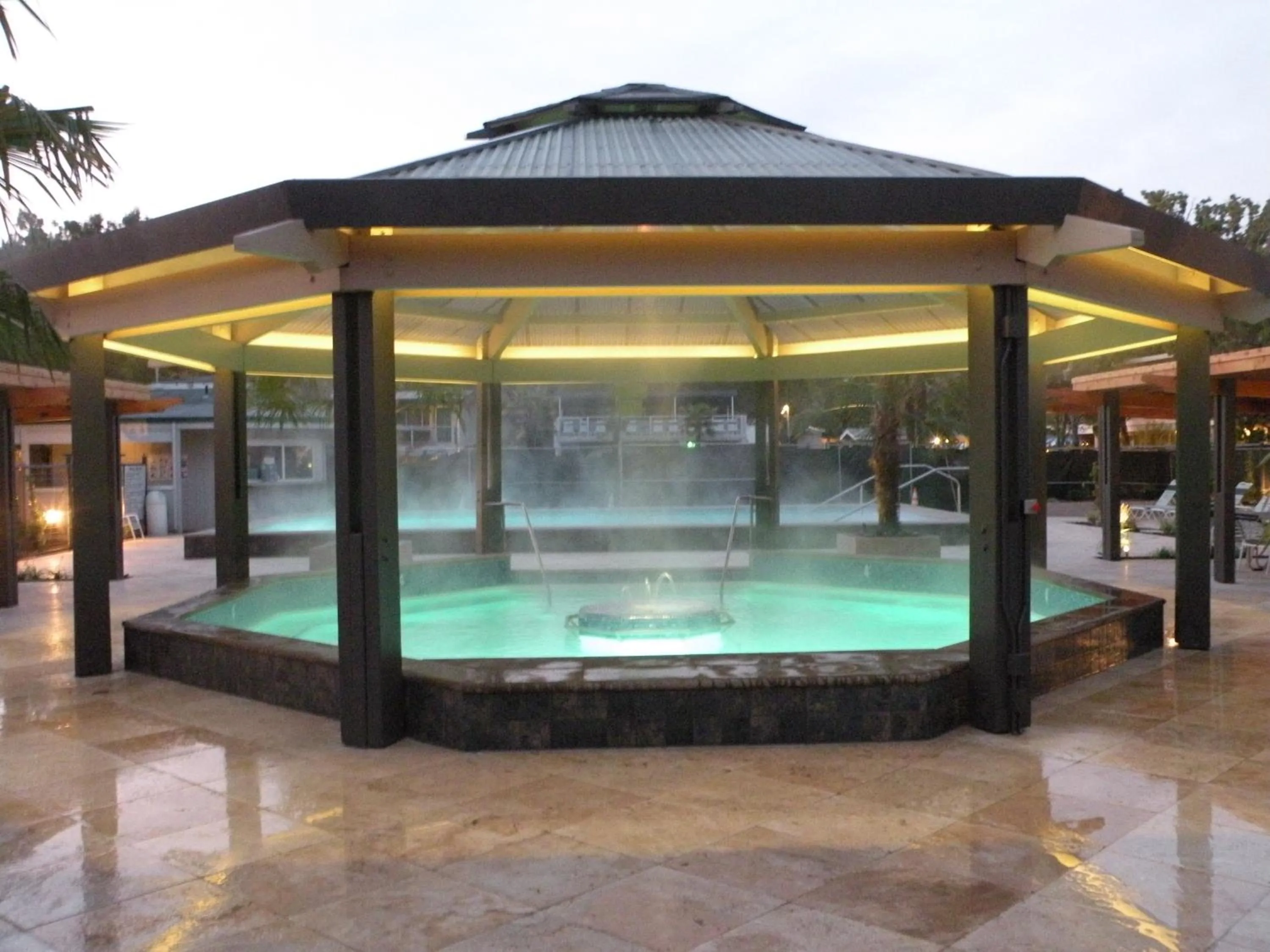 Hot Tub in Calistoga Spa Hot Springs - Authentic Hot Springs Spa & Resort