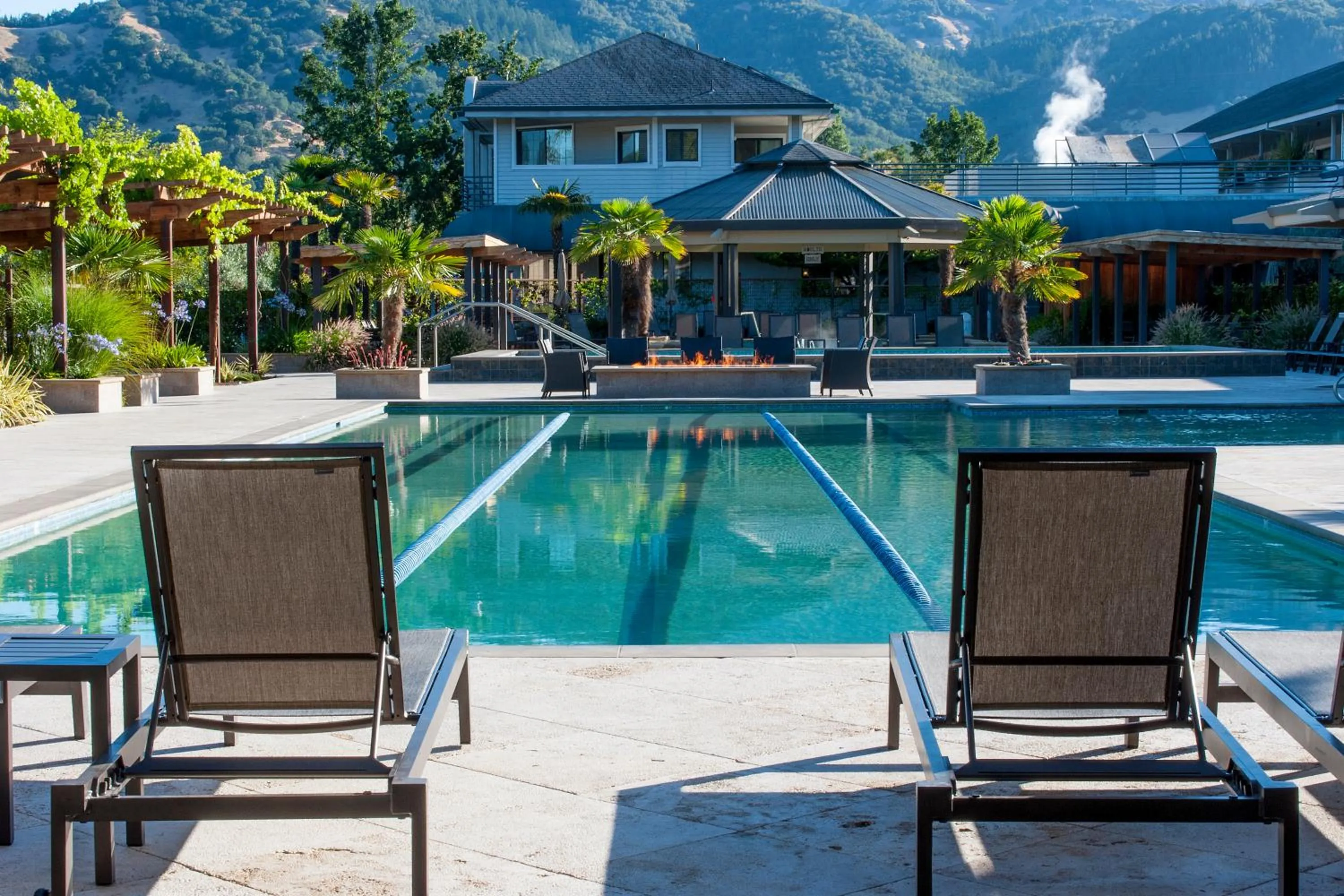 Swimming pool in Calistoga Spa Hot Springs - Authentic Hot Springs Spa & Resort