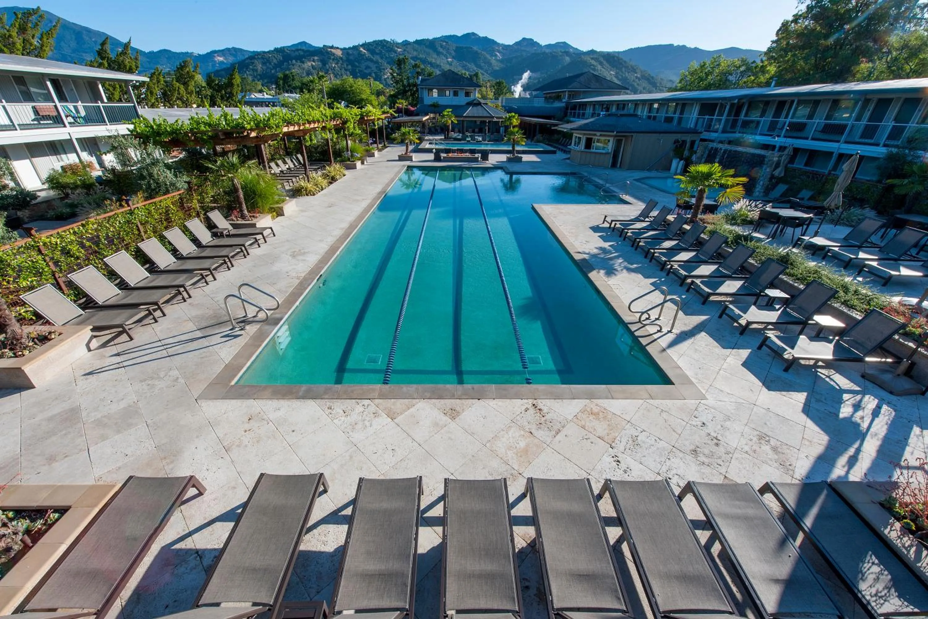 Swimming pool in Calistoga Spa Hot Springs - Authentic Hot Springs Spa & Resort