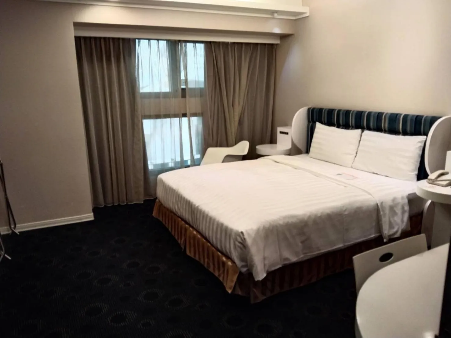 Bed in Ximen Airline Hotel