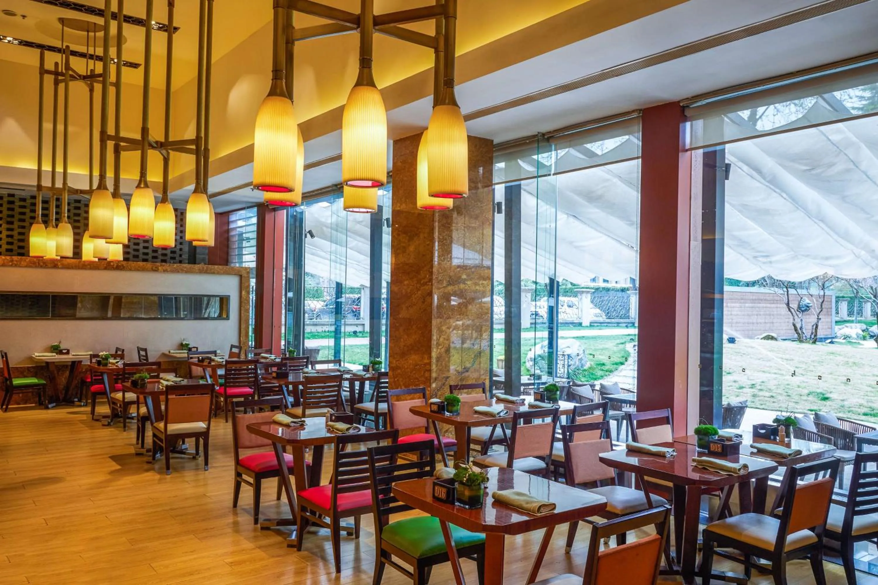 Restaurant/places to eat in Shangri-La Xian