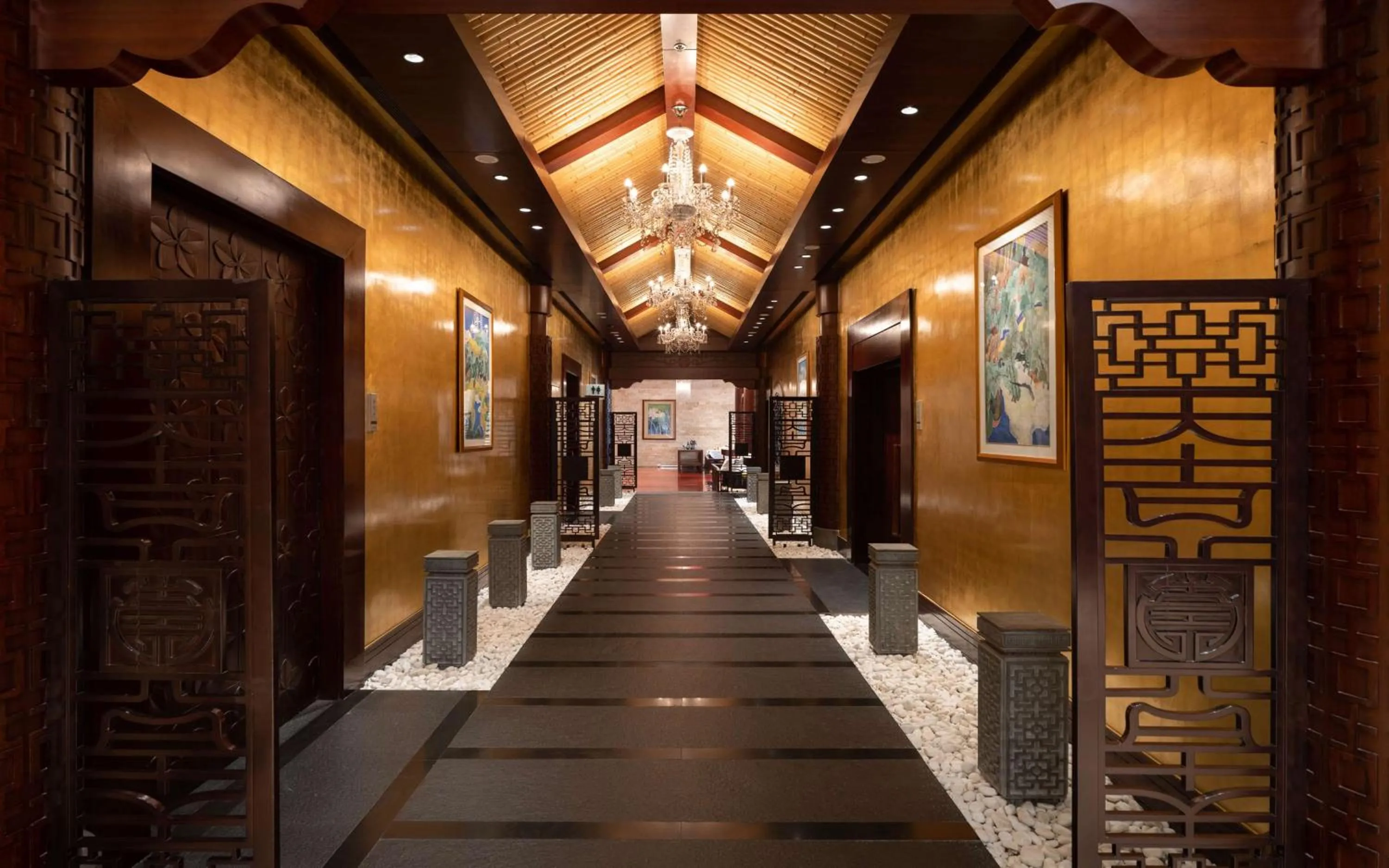 Restaurant/places to eat in Shangri-La Xian