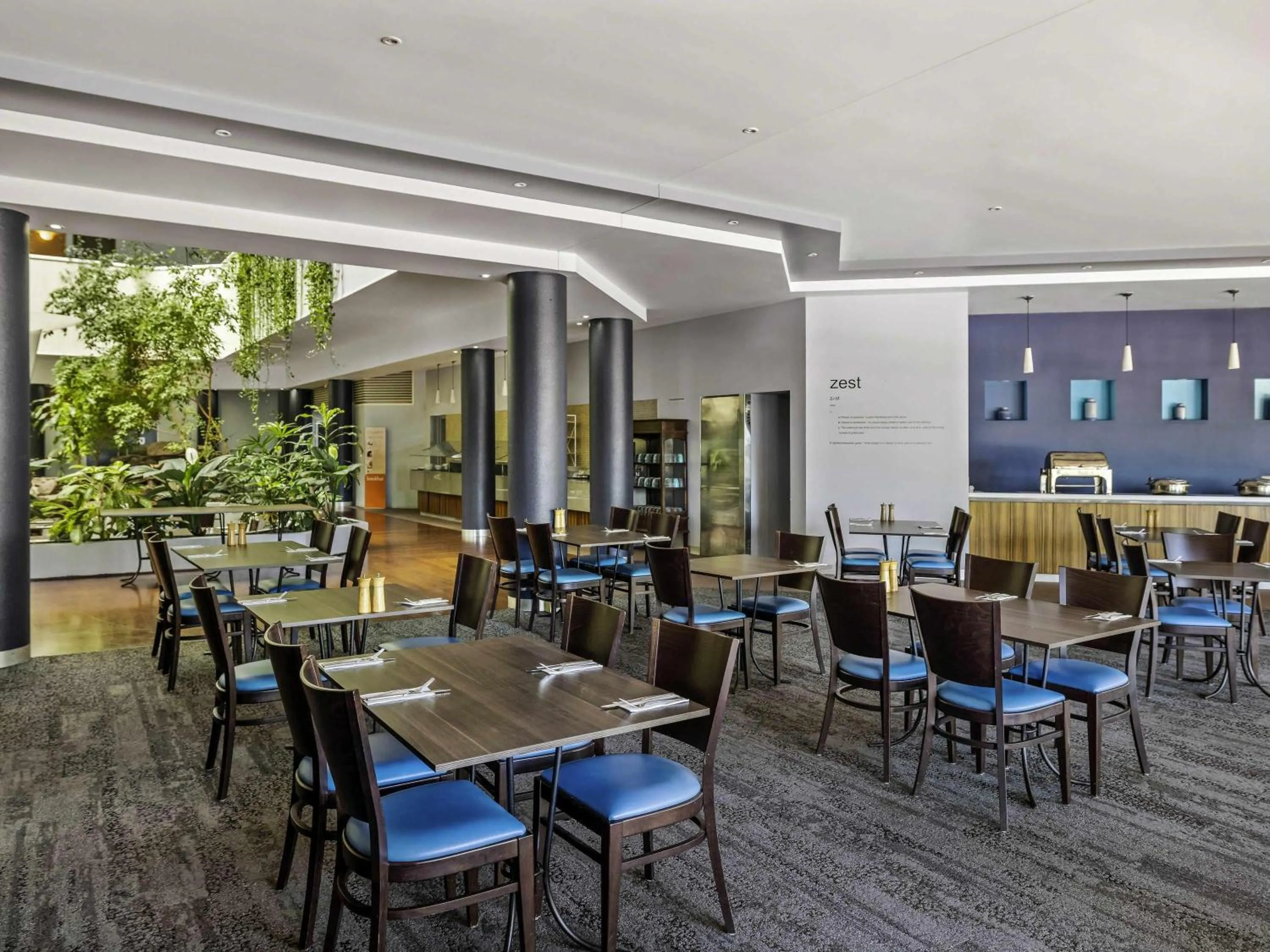 Restaurant/places to eat in Novotel Darwin CBD