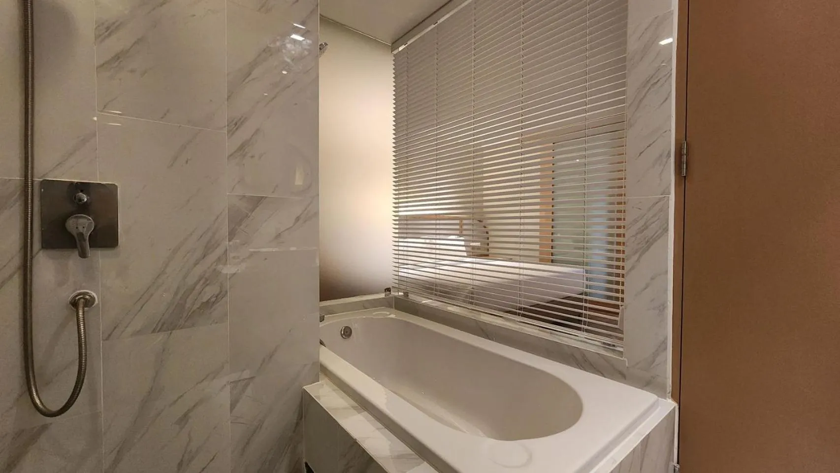 Bath in Brighton Hotel Bangkok