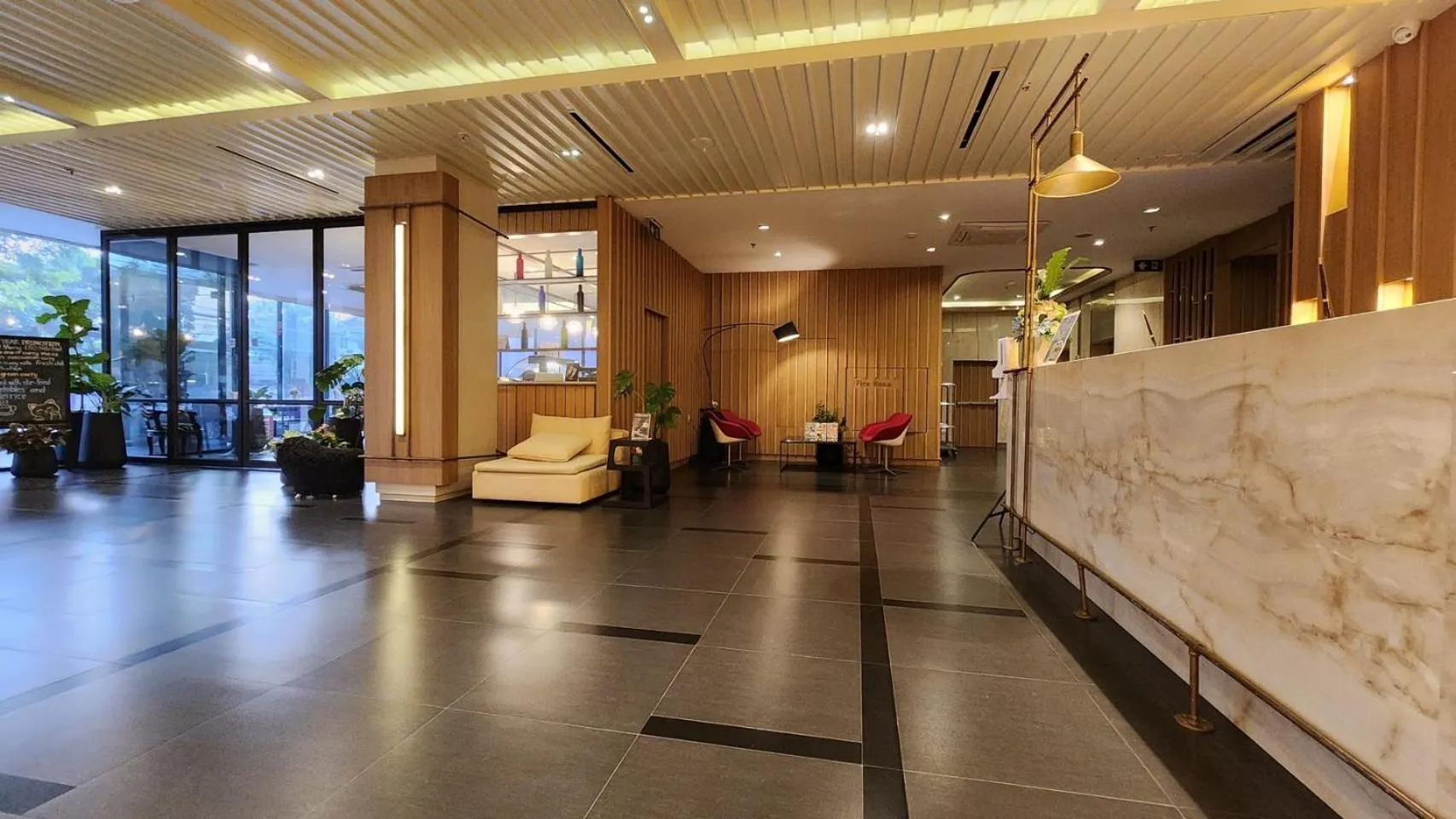 Lobby or reception in Brighton Hotel Bangkok