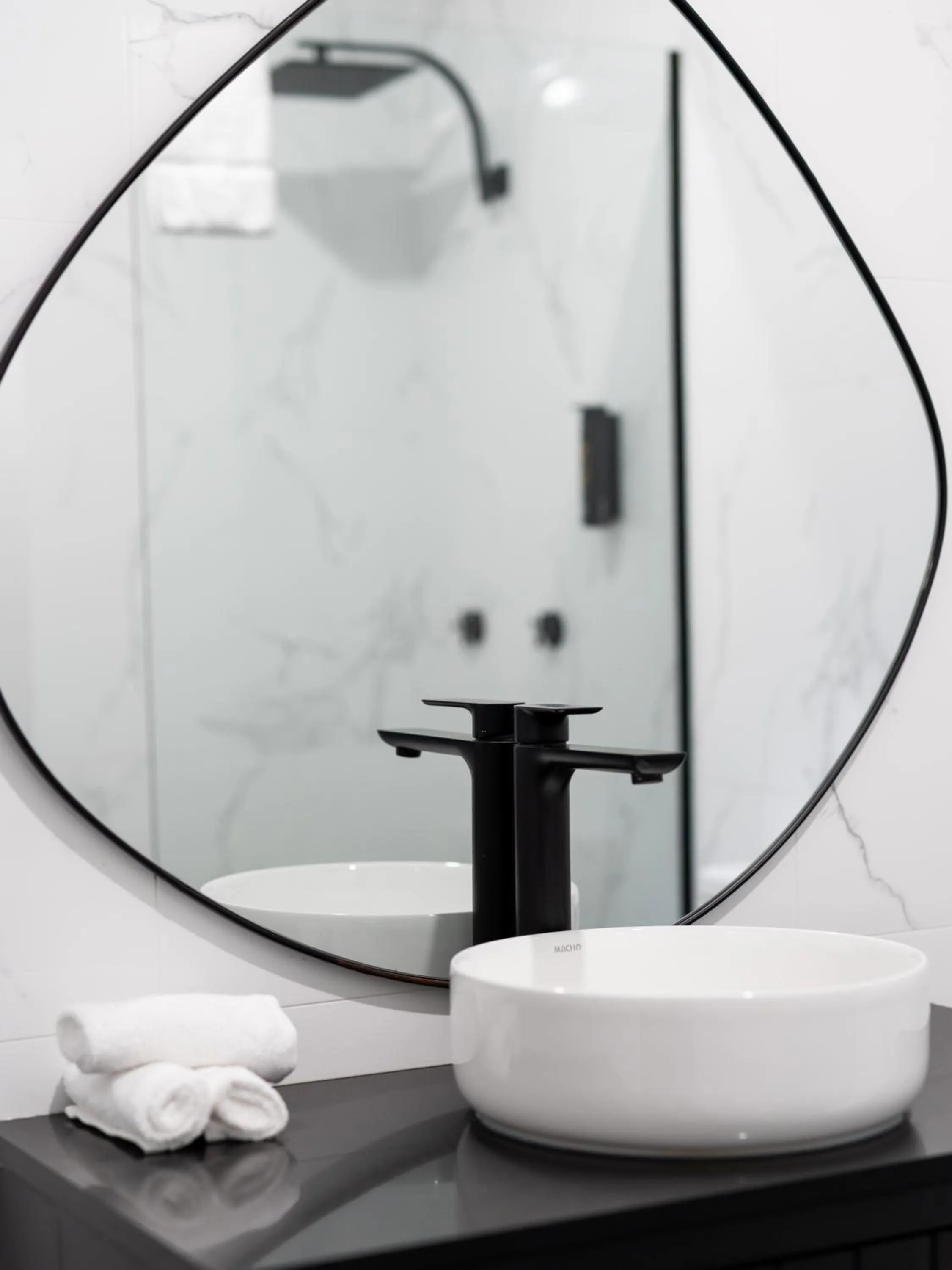 Bathroom in Motel Echo Point