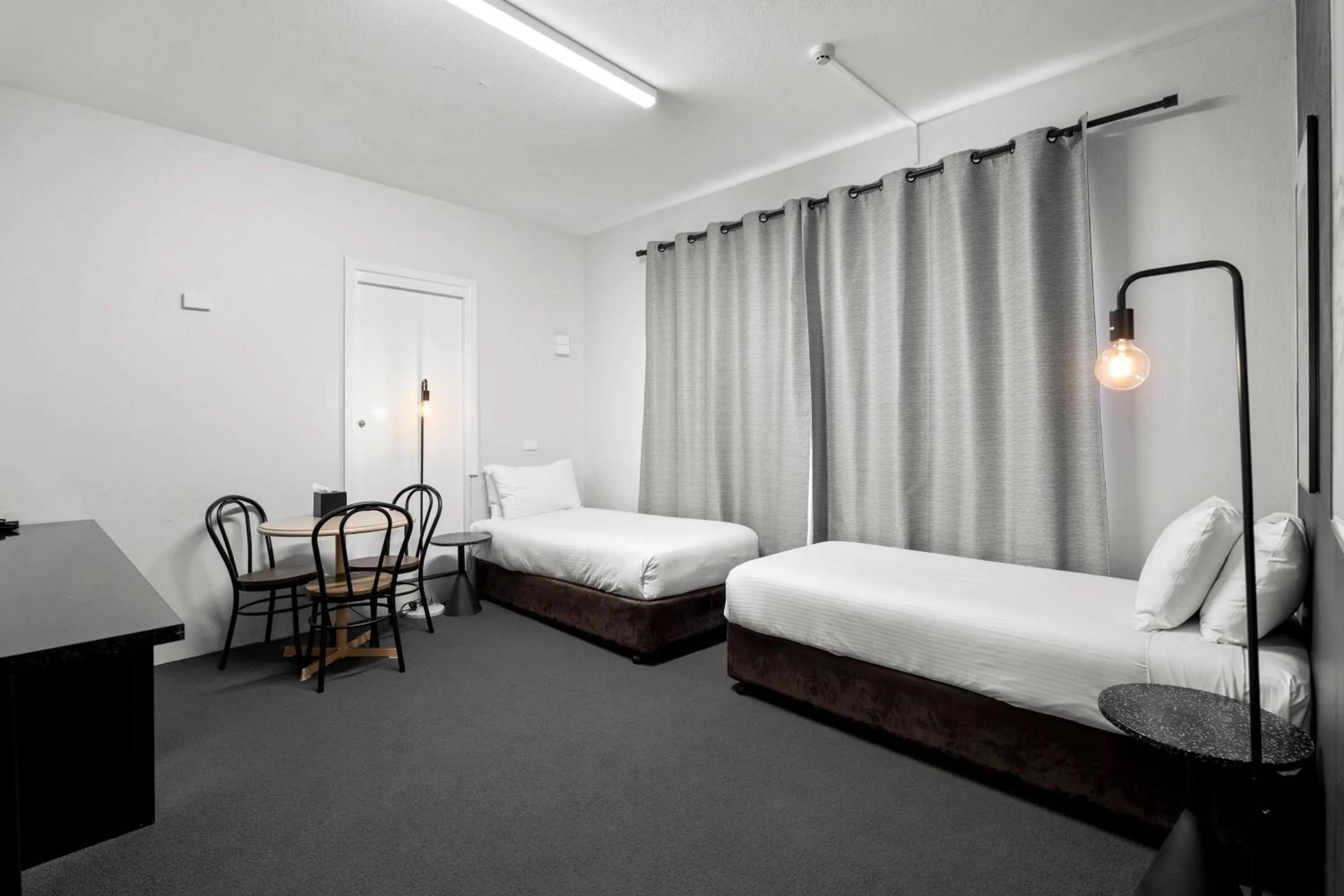 Bed in Motel Echo Point