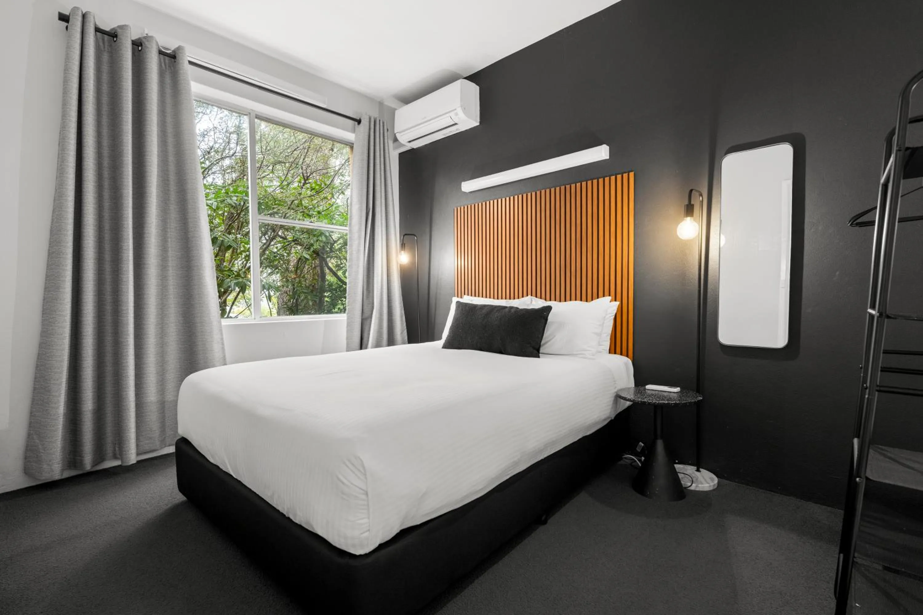 Bed in Motel Echo Point